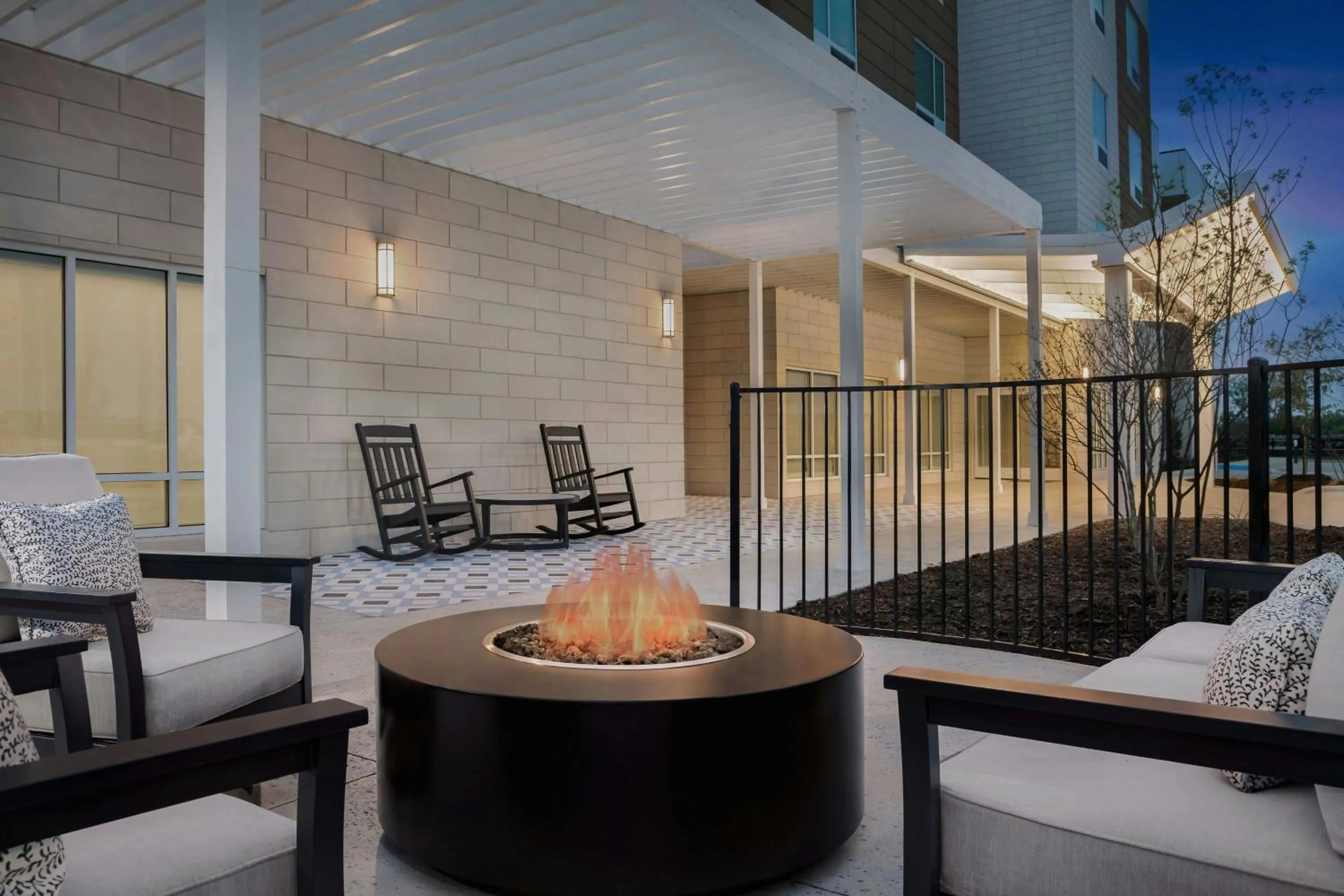 Patio in TownePlace Suites by Marriott Forney