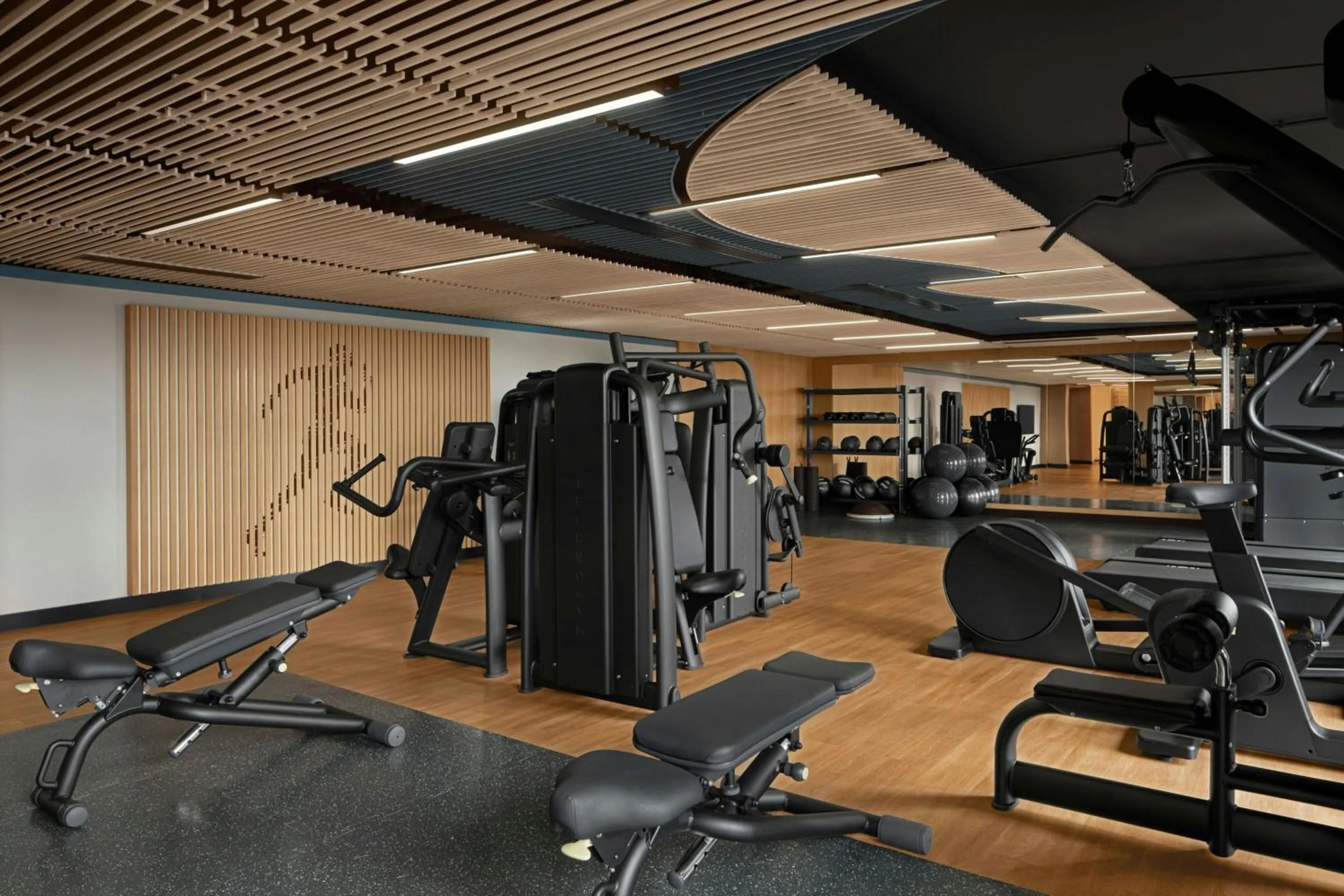 Fitness centre/facilities in Courtyard by Marriott Dakar Diamniadio