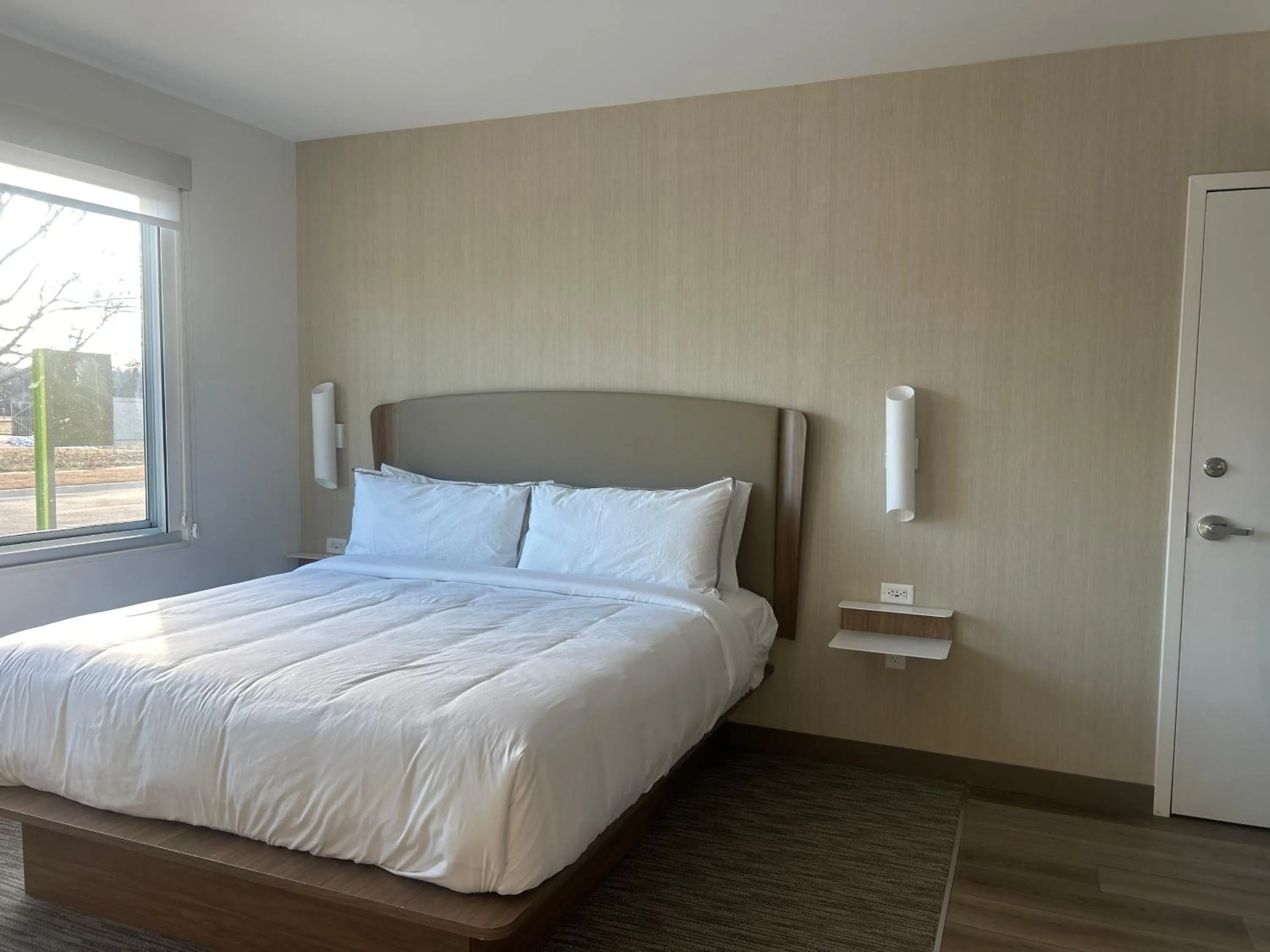 Bed in Element Fort Smith