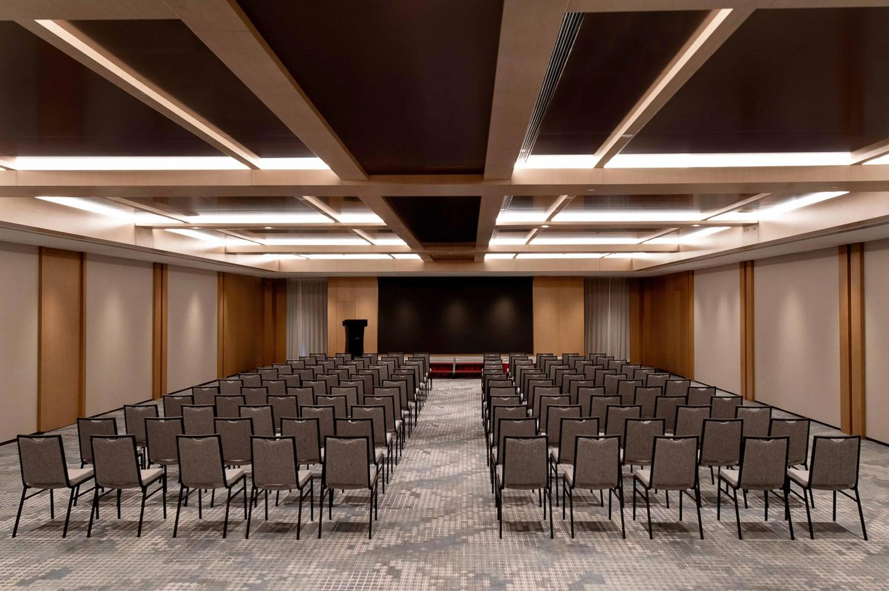 Meeting/conference room in Courtyard by Marriott Nanning Wuxiang