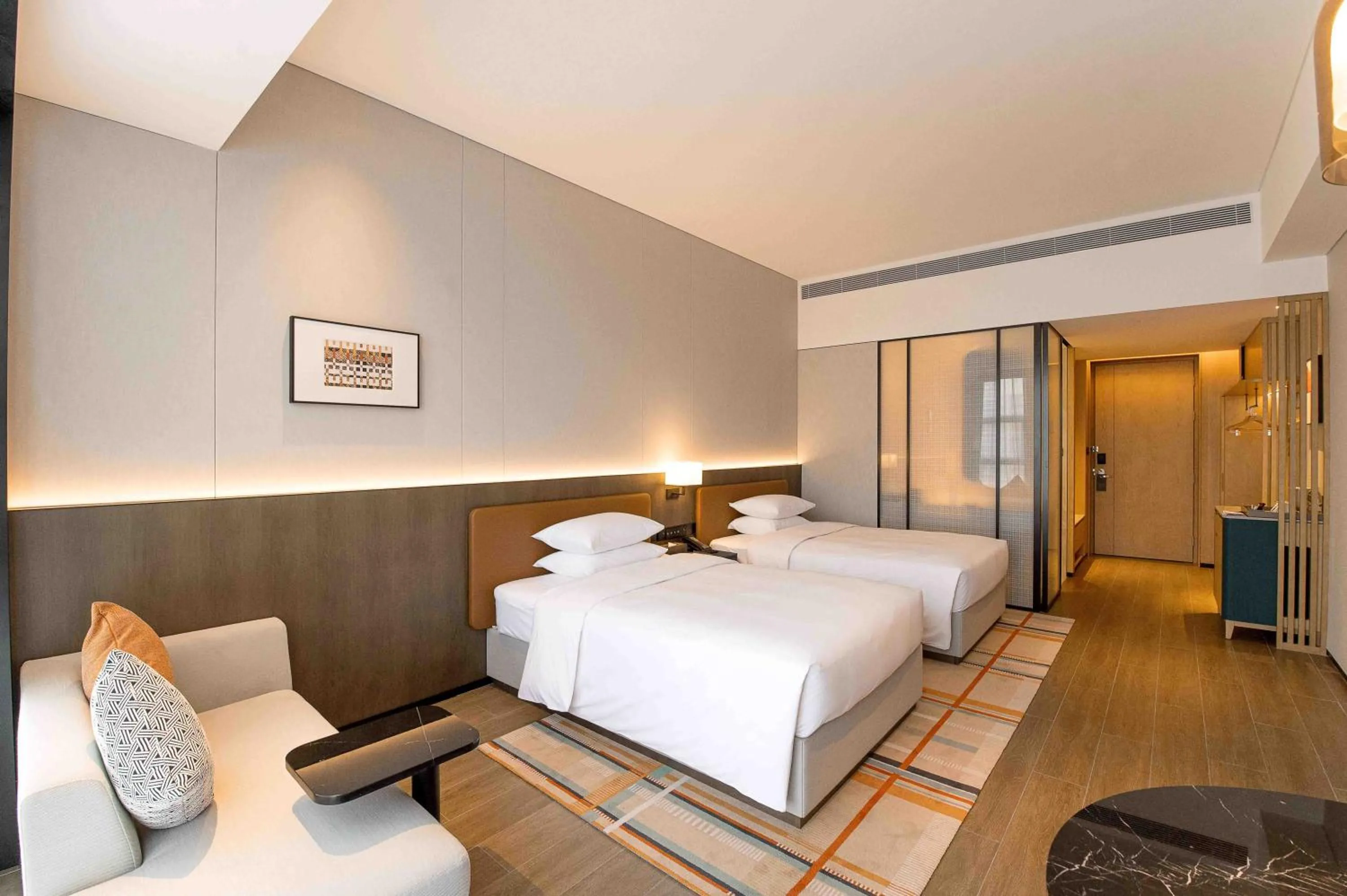 Photo of the whole room, Bed in Courtyard by Marriott Nanning Wuxiang