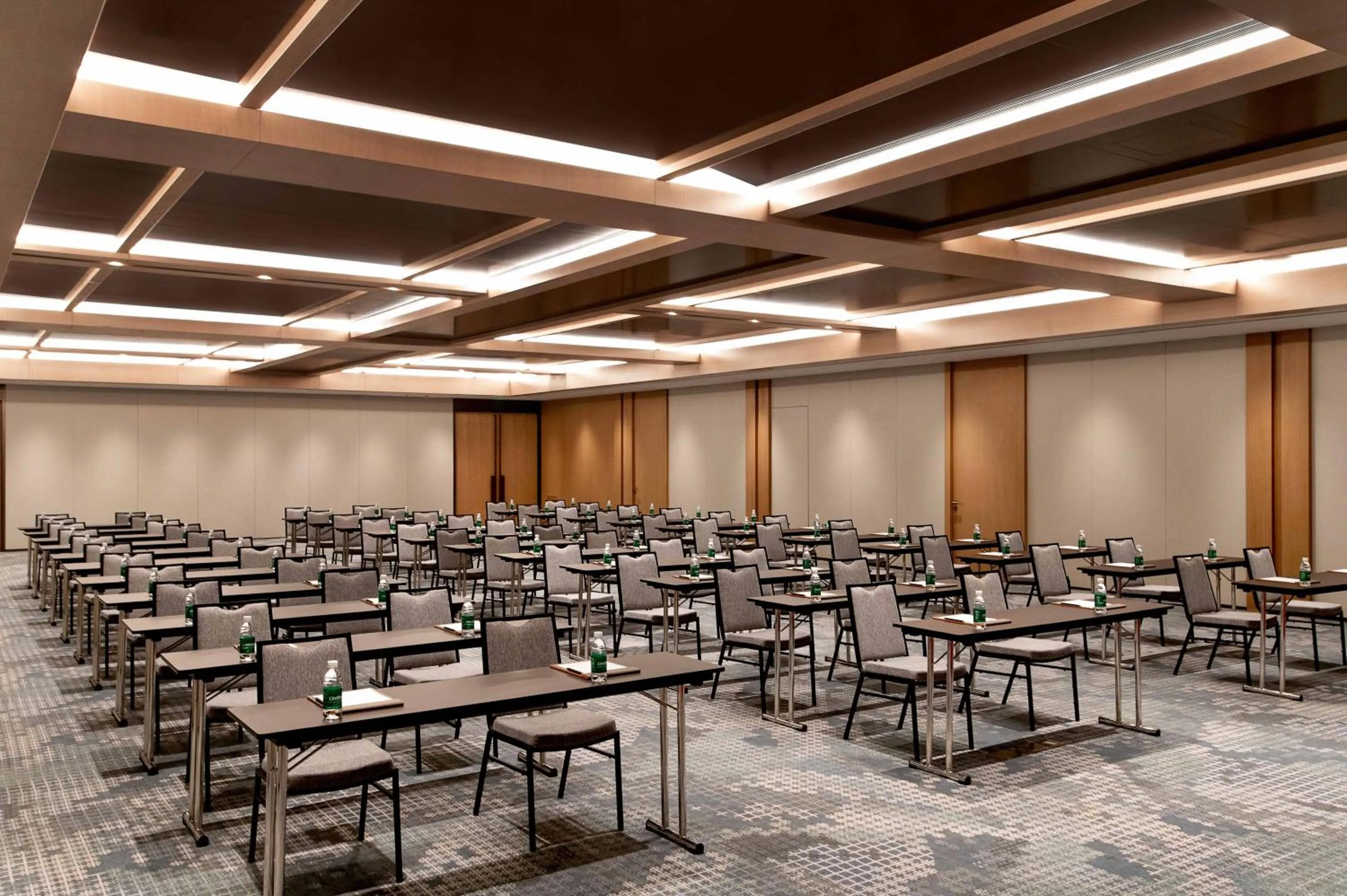 Meeting/conference room in Courtyard by Marriott Nanning Wuxiang