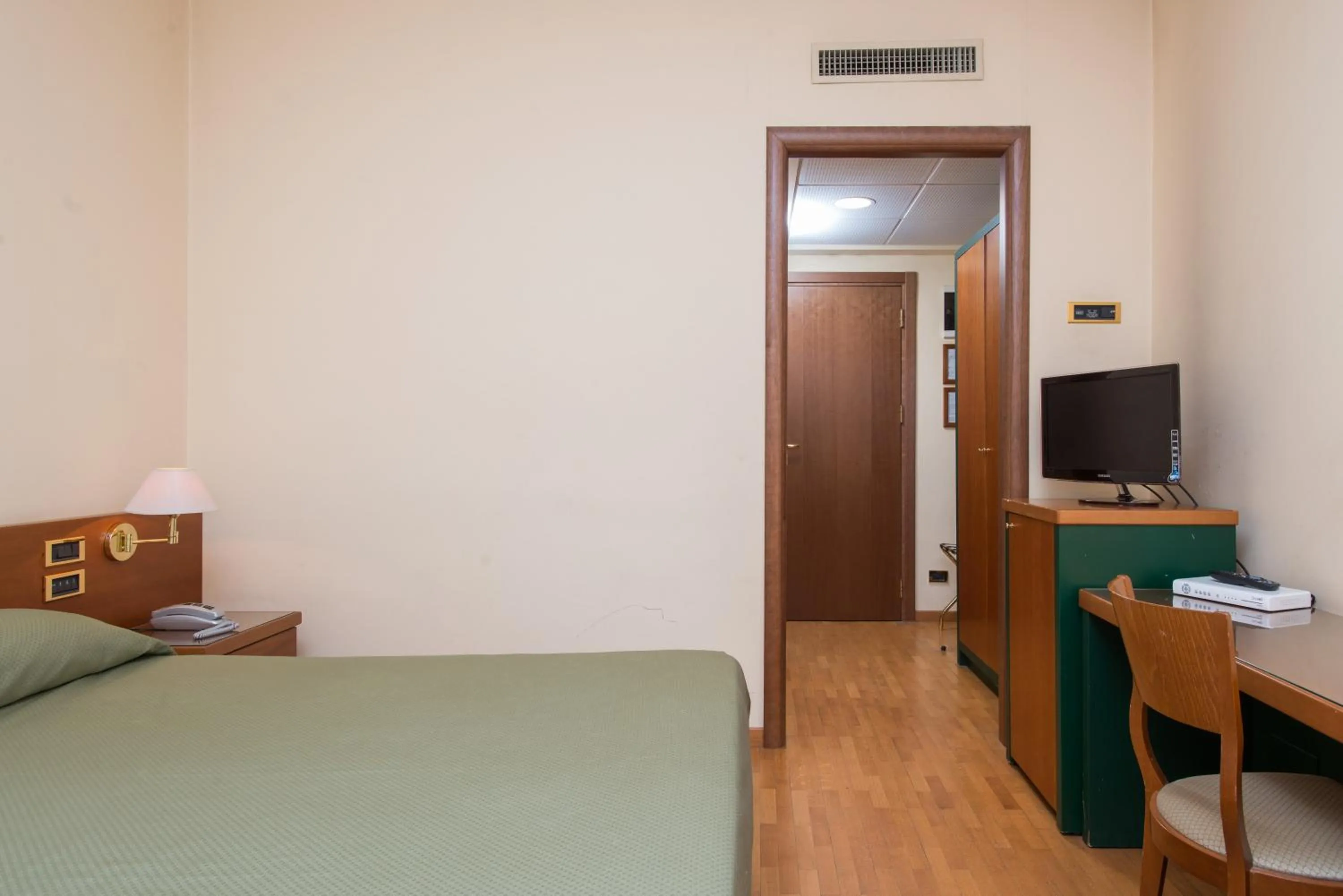 Bedroom, Bed in Hotel San Francesco