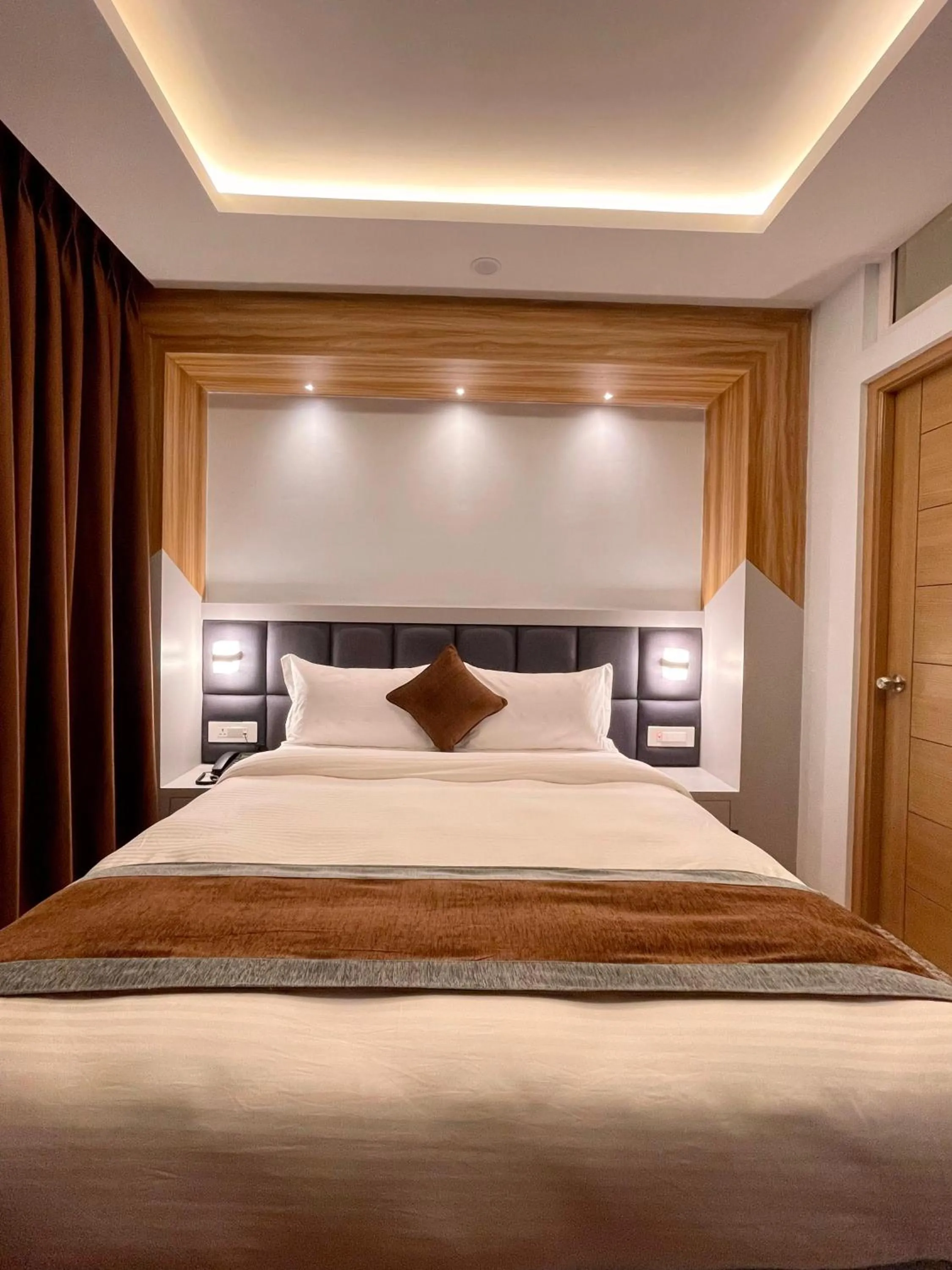 Bedroom, Bed in Hotel Alleyway Express