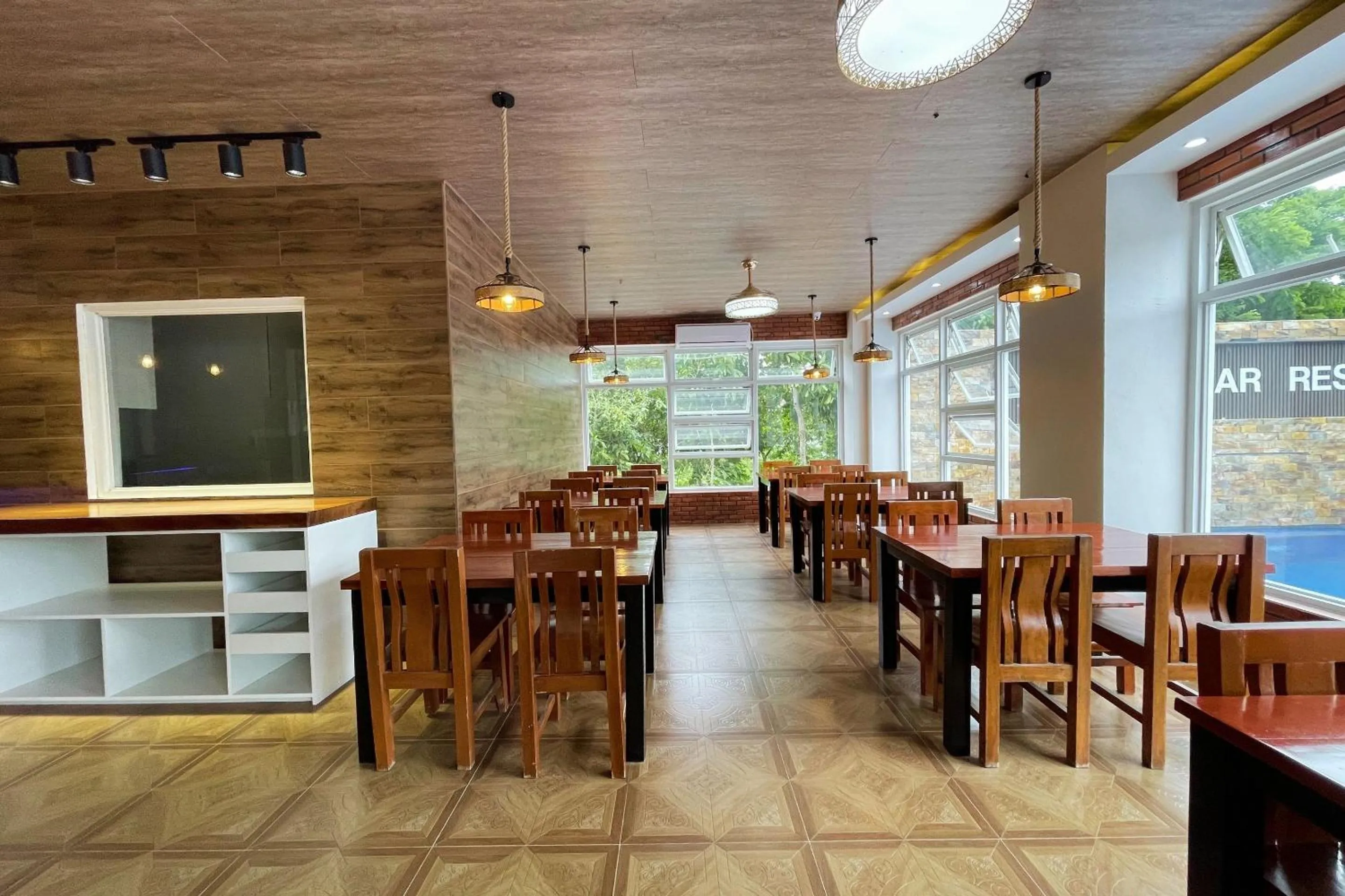 Restaurant/places to eat in Dream'Star Resort Puerto Galera powered by Cocotel