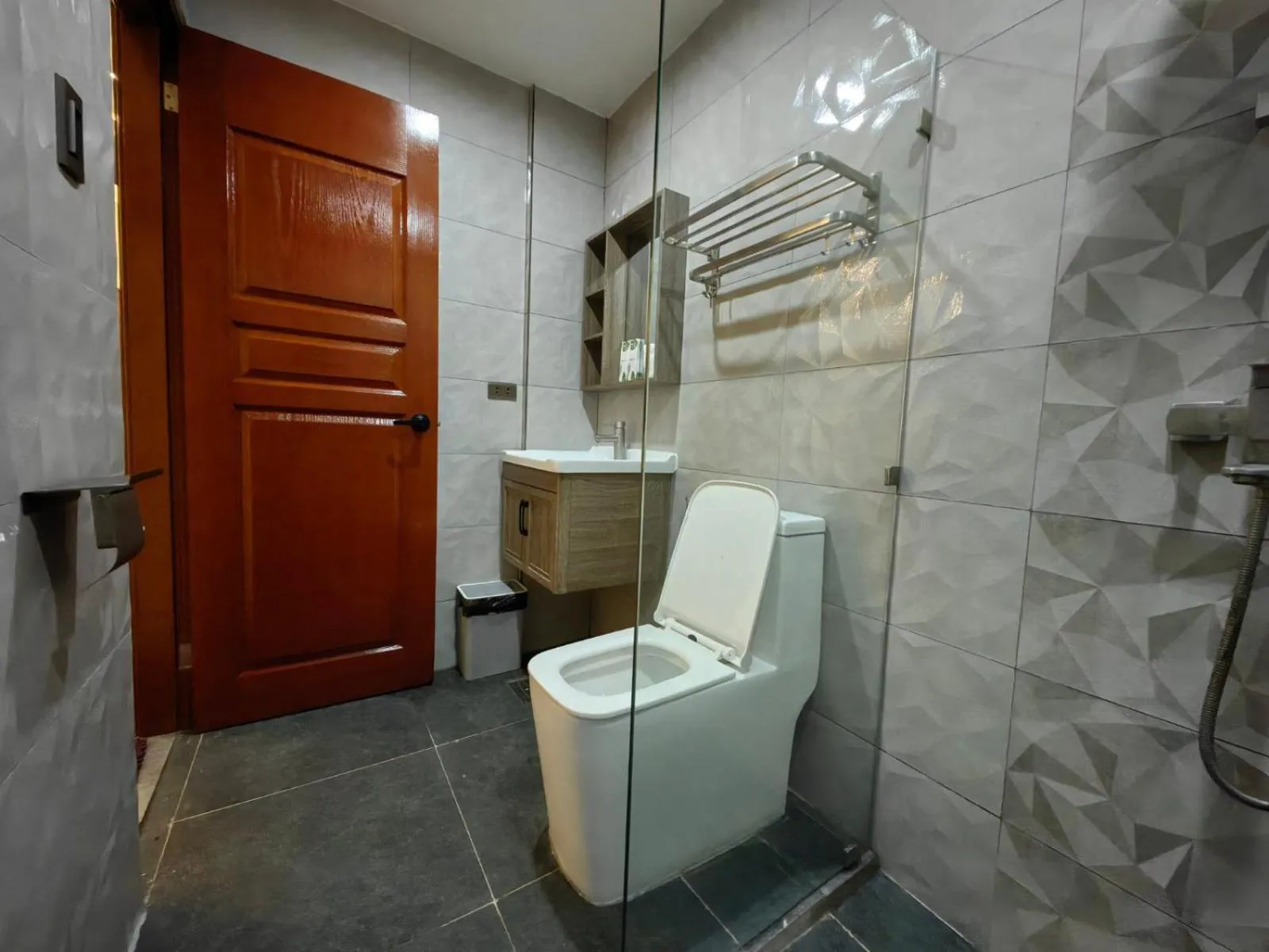 Bathroom in Dream'Star Resort Puerto Galera powered by Cocotel