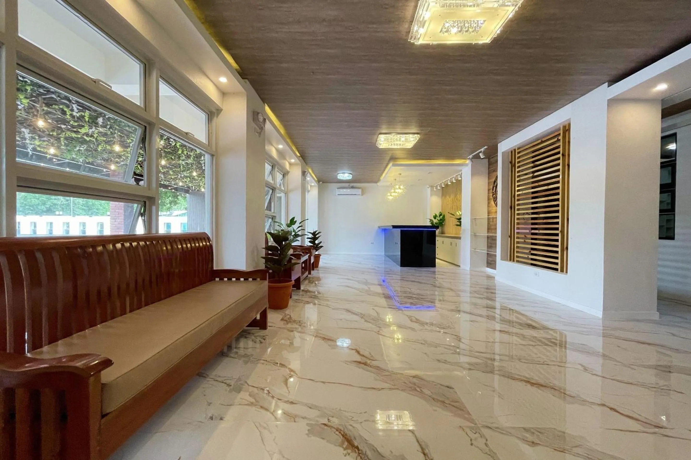 Seating area in Dream'Star Resort Puerto Galera powered by Cocotel