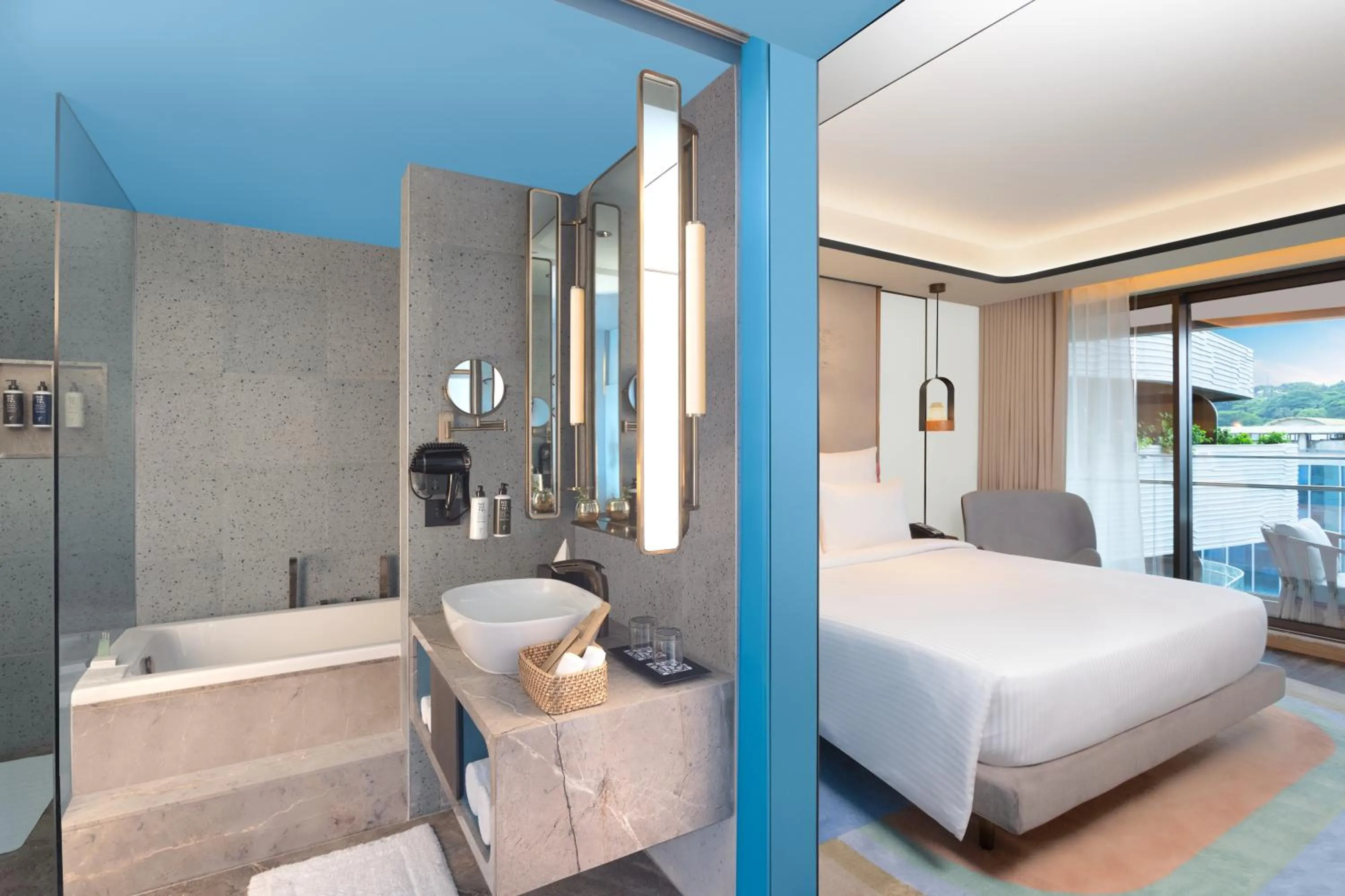 Bed in Novotel Goa Panjim