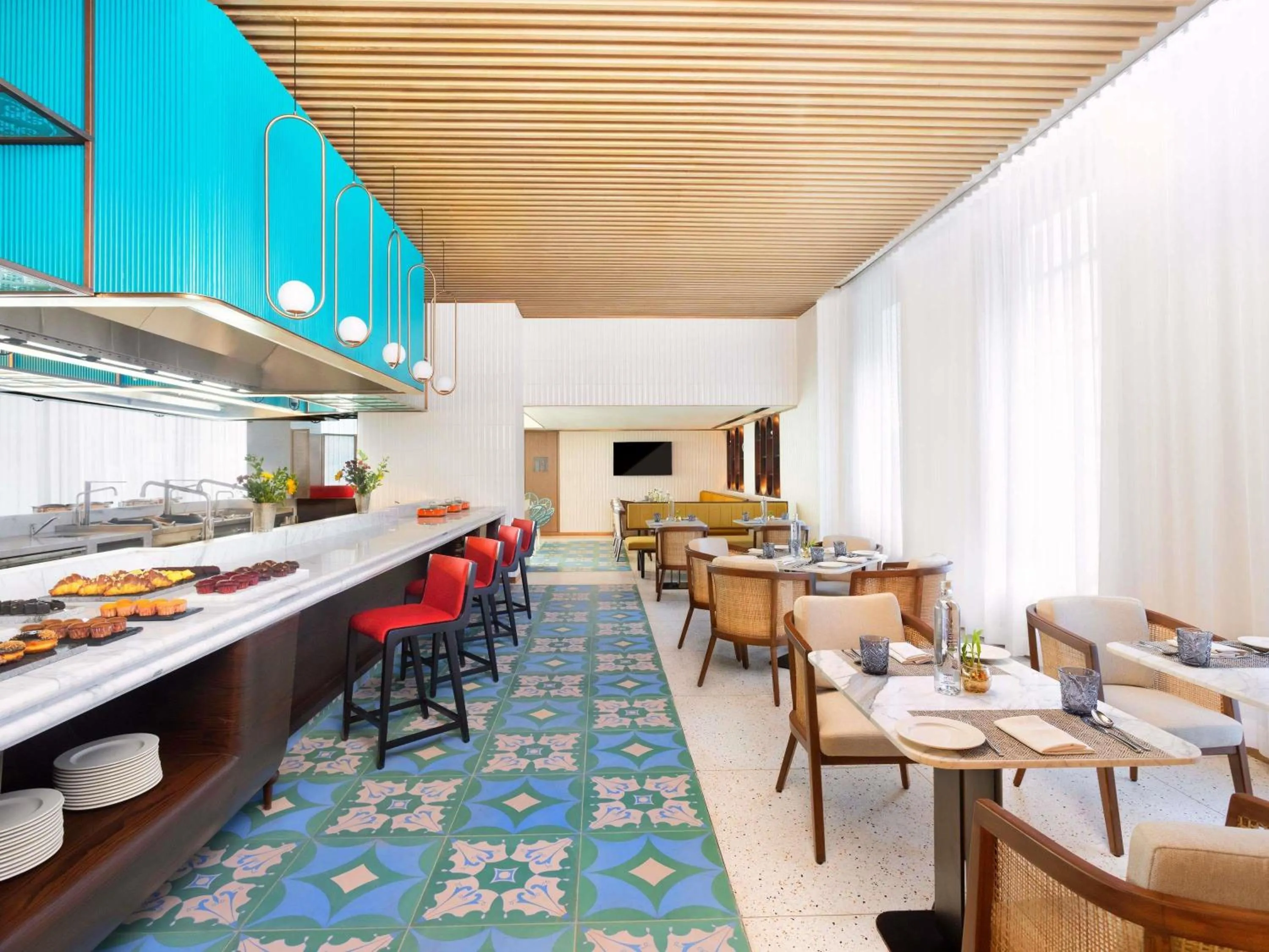 Restaurant/places to eat in Novotel Goa Panjim