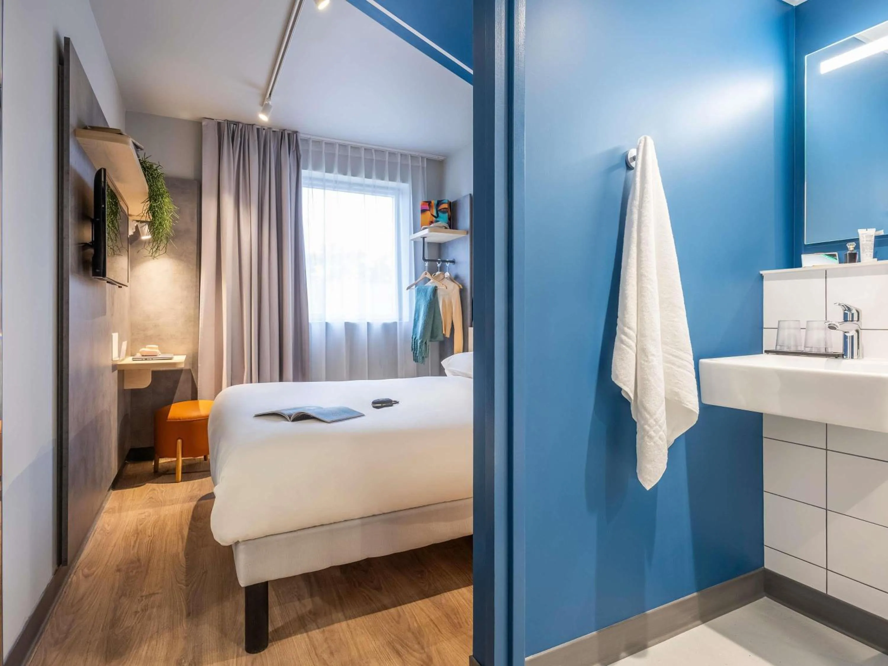 Bedroom, Bed in ibis budget Arlon Porte du Luxembourg