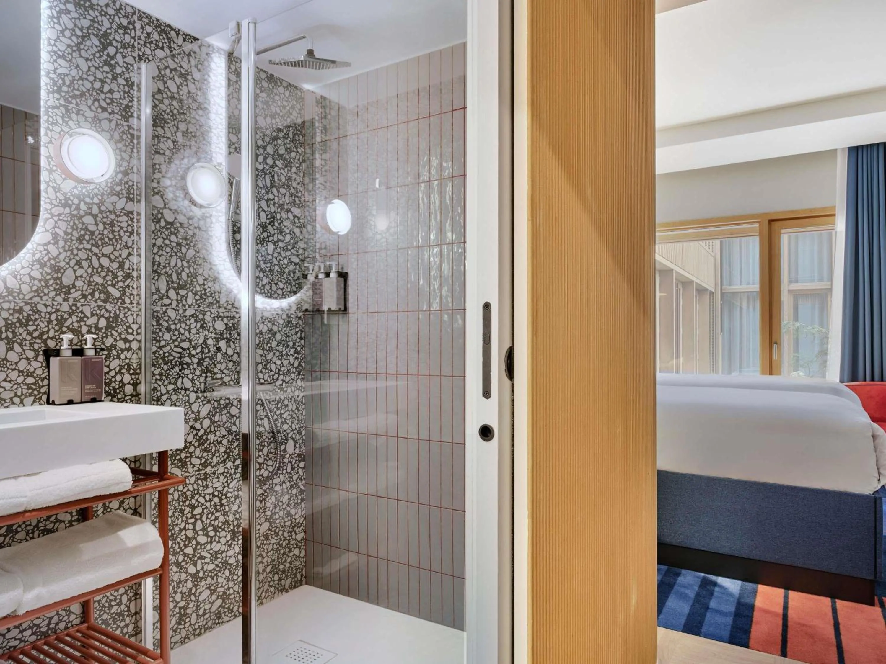 Bedroom, Bed in TRIBE Paris Pantin