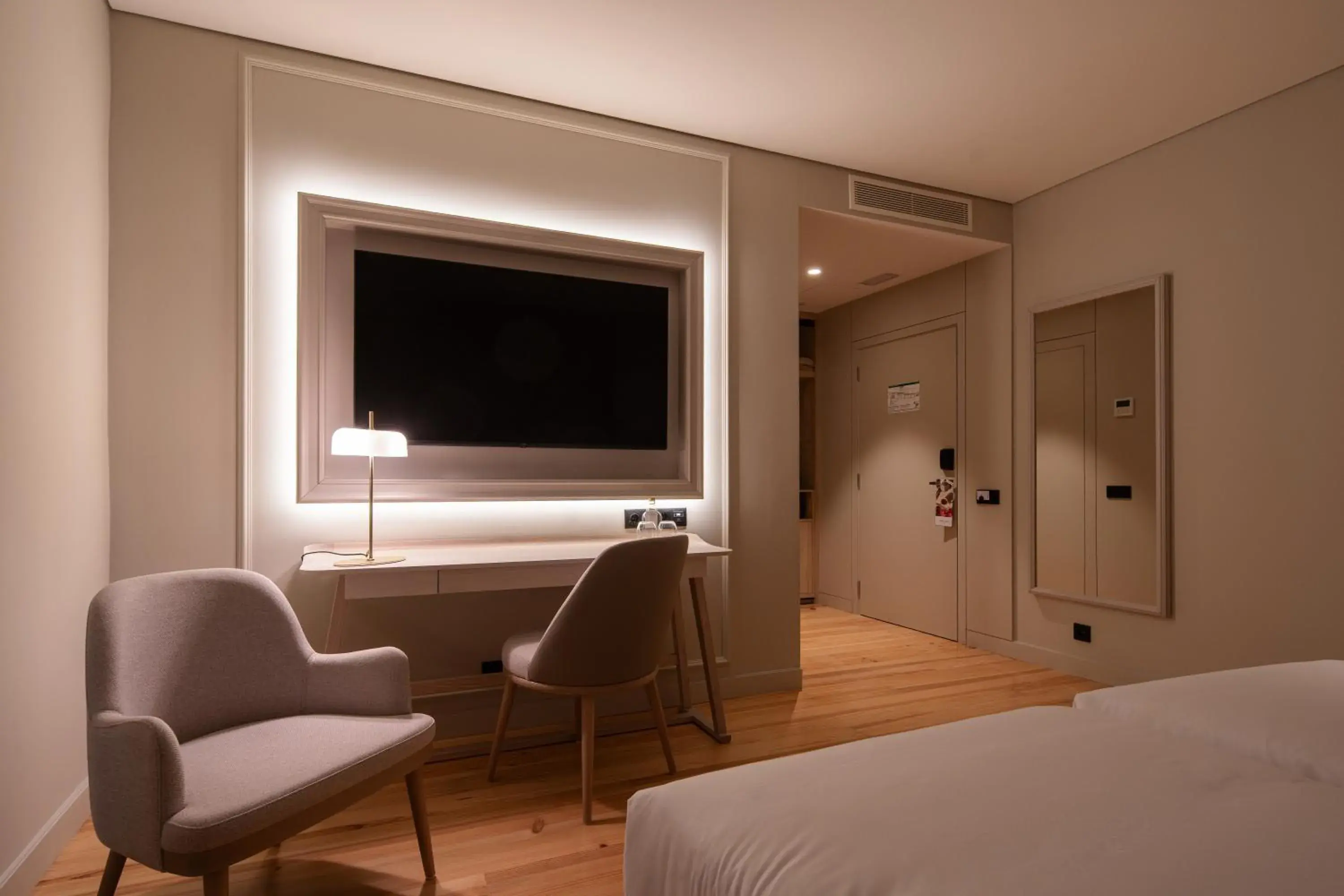 Superior Room with One Double and Two Single Beds in Mercure Ponta Delgada Azores Superior Room with One Double and Two Single Beds in Mercure Ponta Delgada Azores