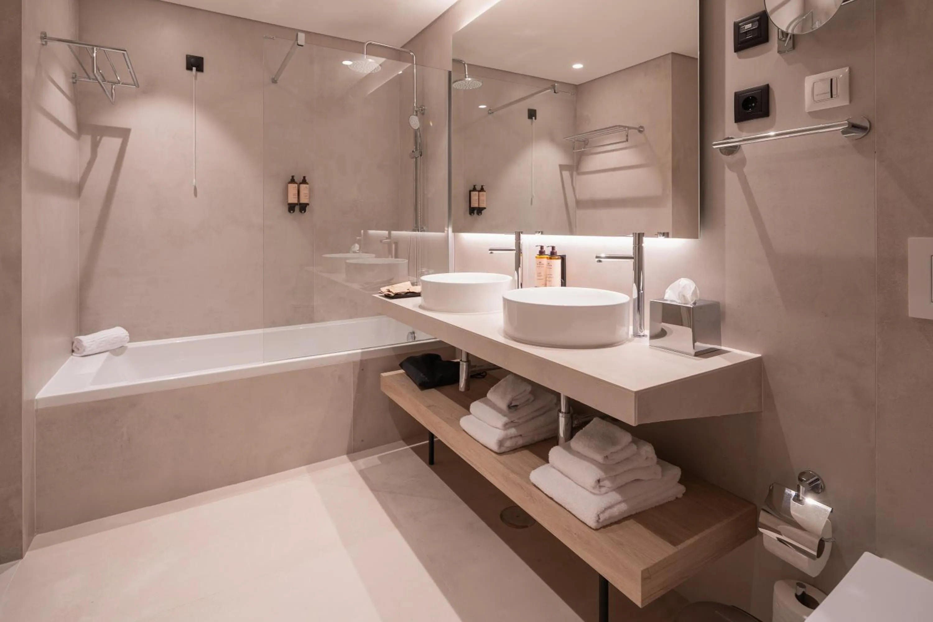 Bathroom in Mercure Ponta Delgada Azores