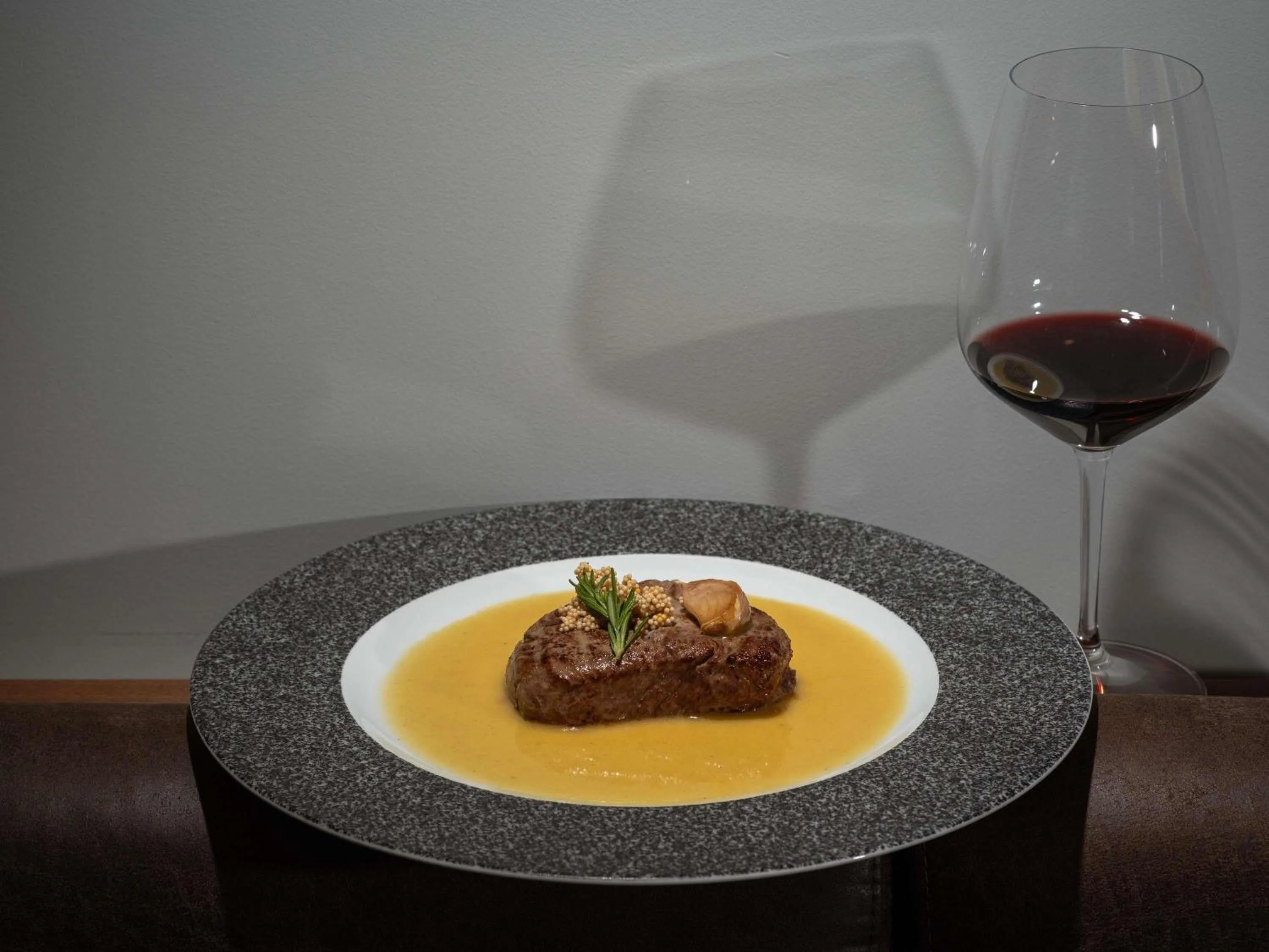 Lounge or bar in Mercure Ponta Delgada Azores