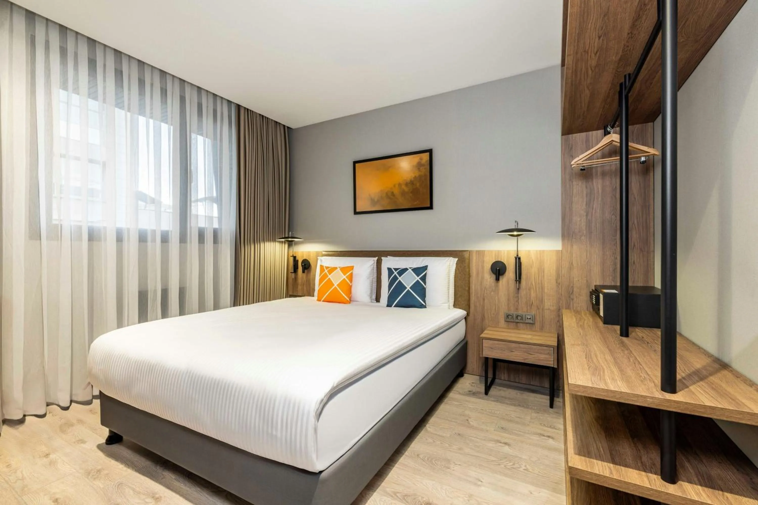 Bedroom, Bed in Four Points Flex by Sheraton Ankara Cukurambar
