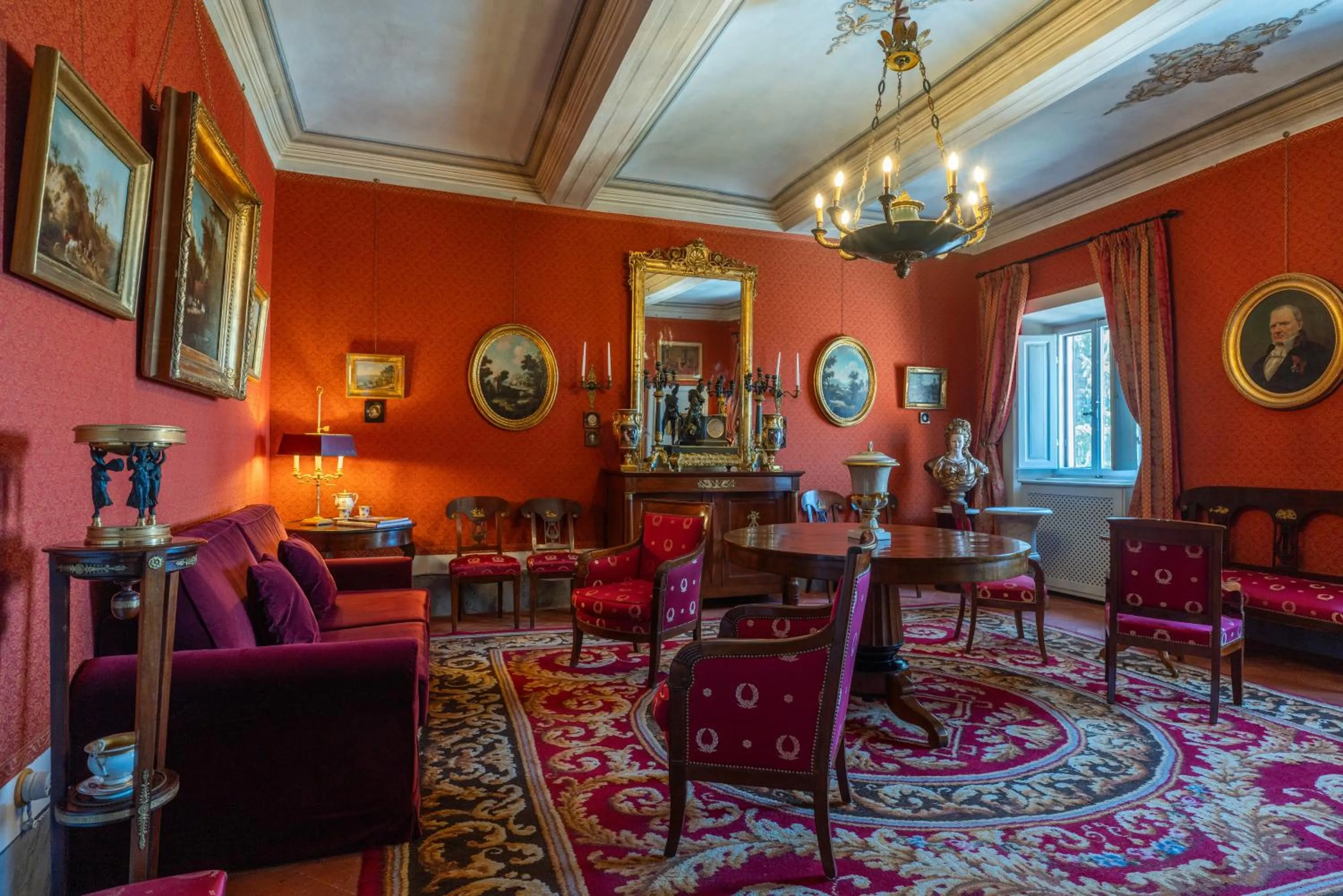 Living room in Palazzo Nobile di San Donato - Historic Experience