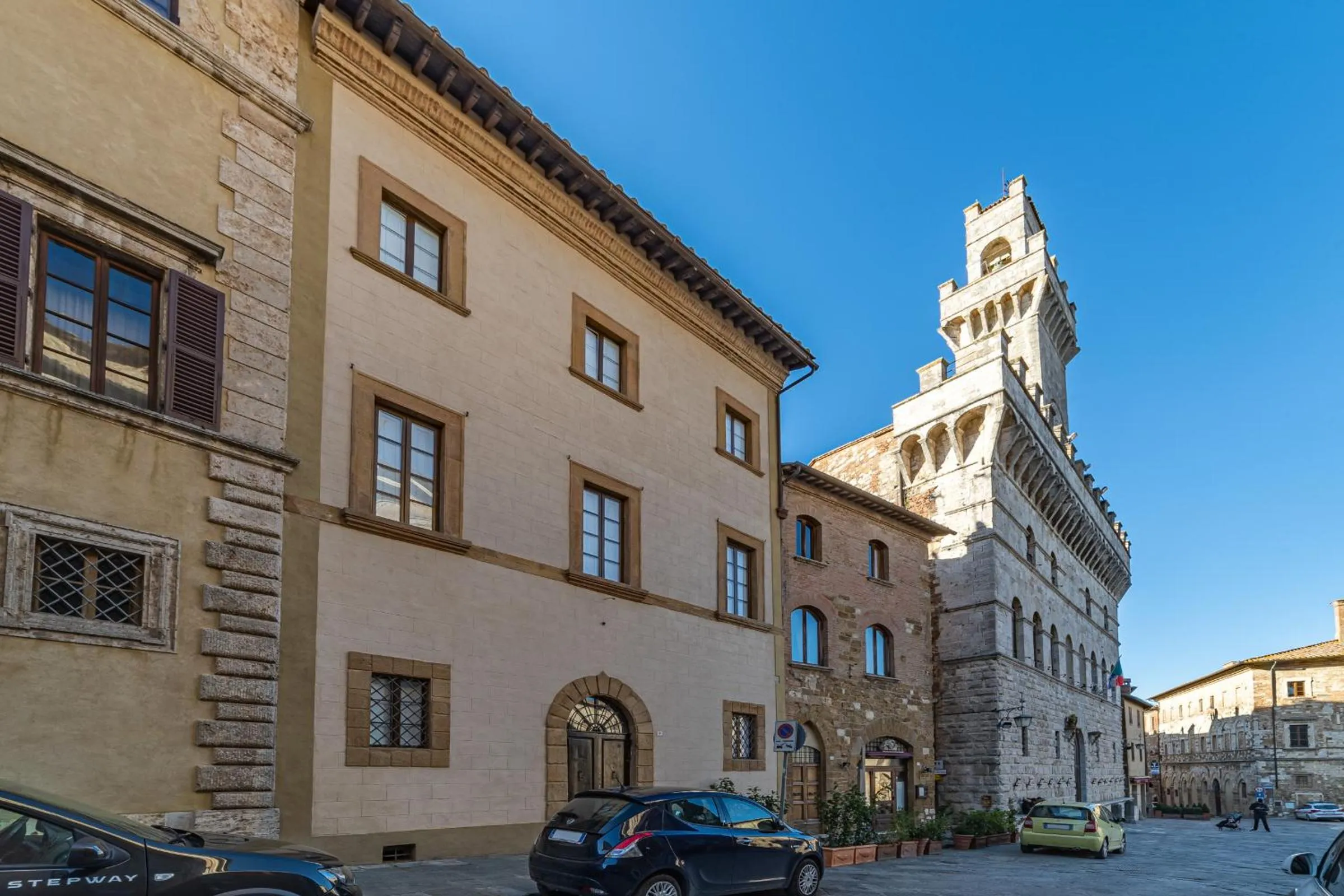 Property building in Palazzo Nobile di San Donato - Historic Experience