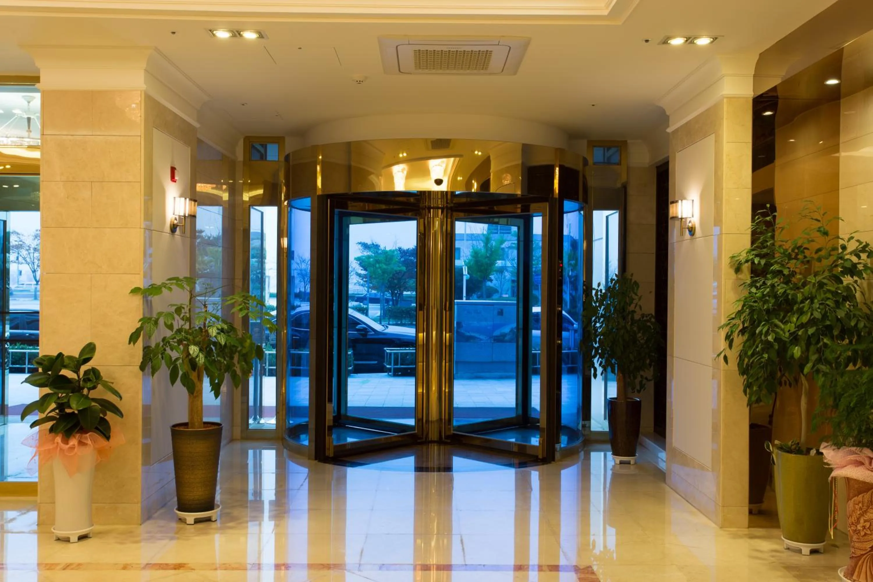 Decorative detail in Fontana Beach Hotel