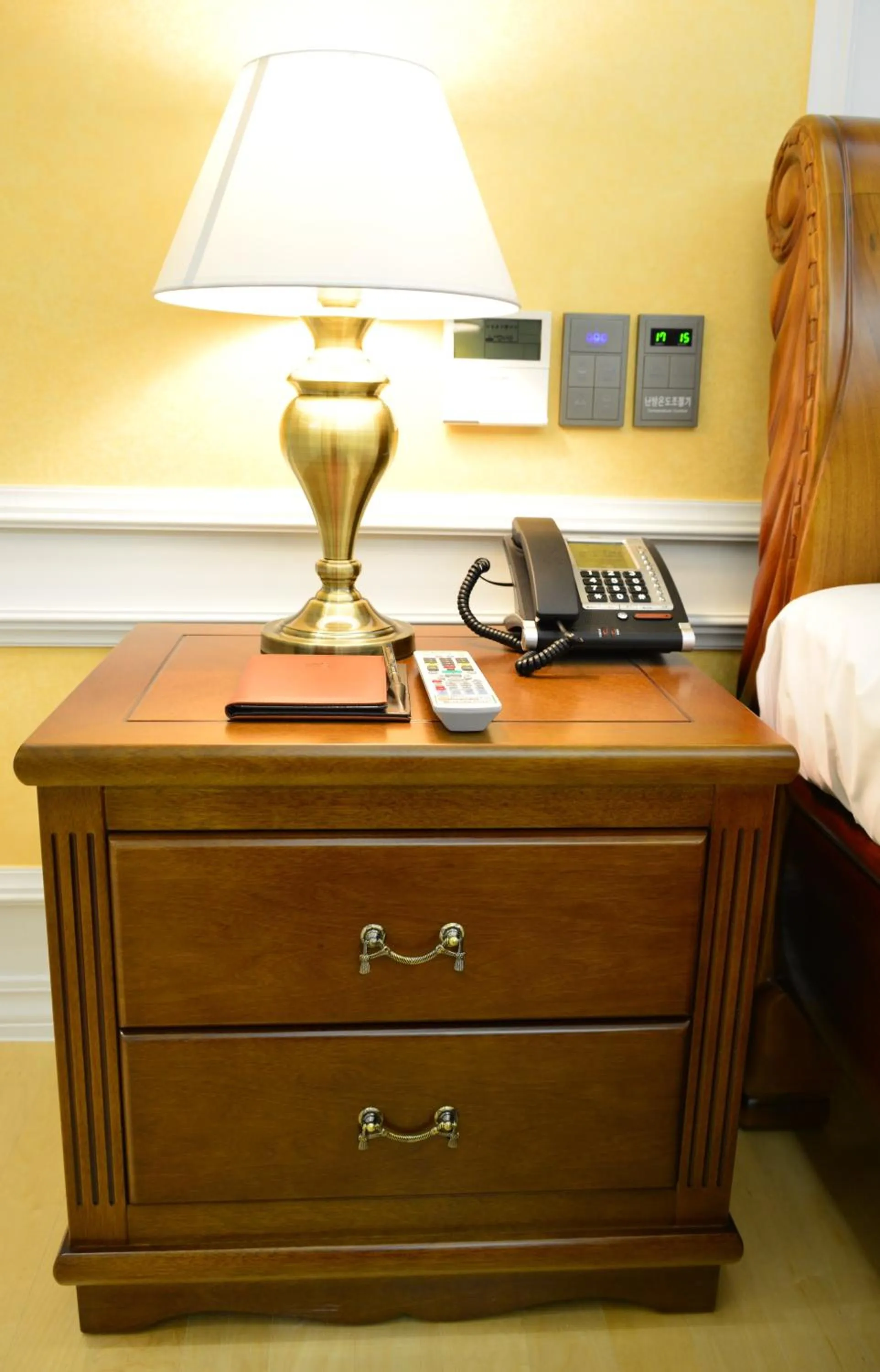 Decorative detail, Bed in Fontana Beach Hotel
