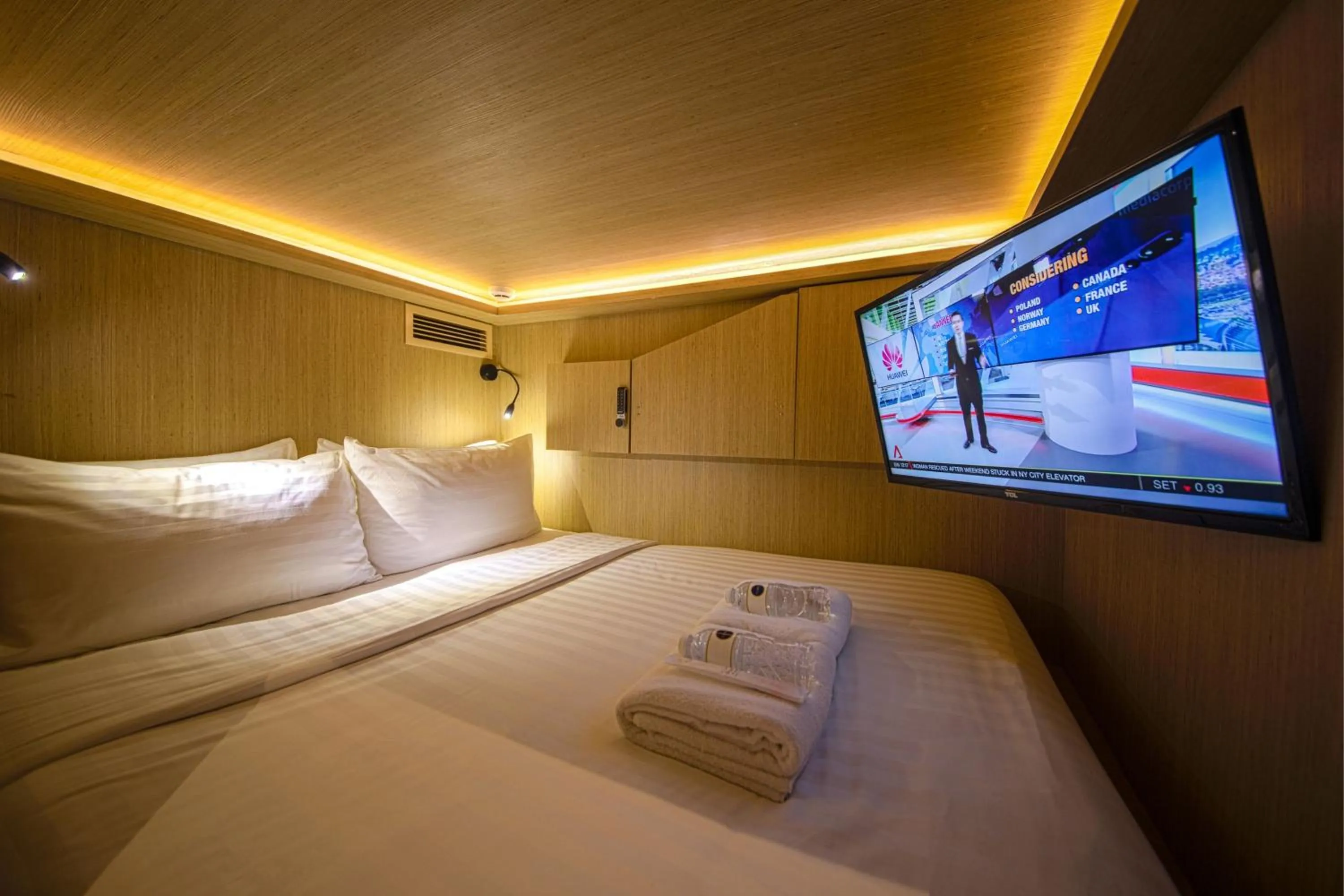 Bed in CUBE Boutique Capsule Hotel at Kampong Glam