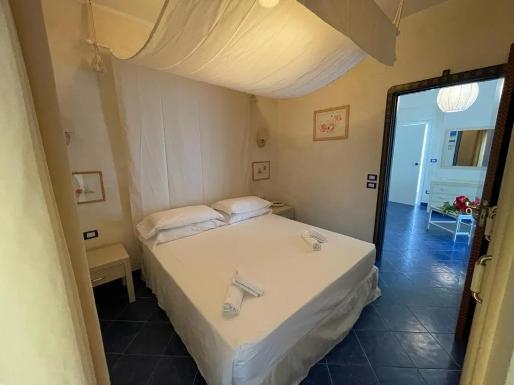 Bedroom, Bed in AH Premium Baia dei Faraglioni
