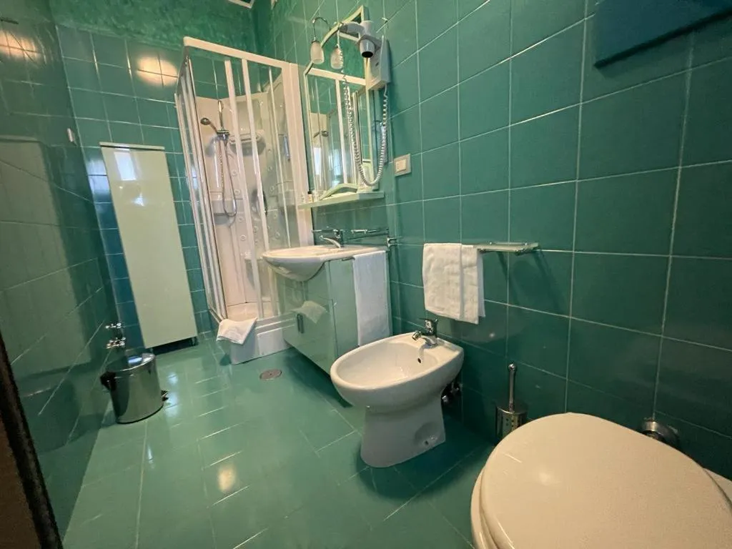 Bathroom in AH Premium Baia dei Faraglioni