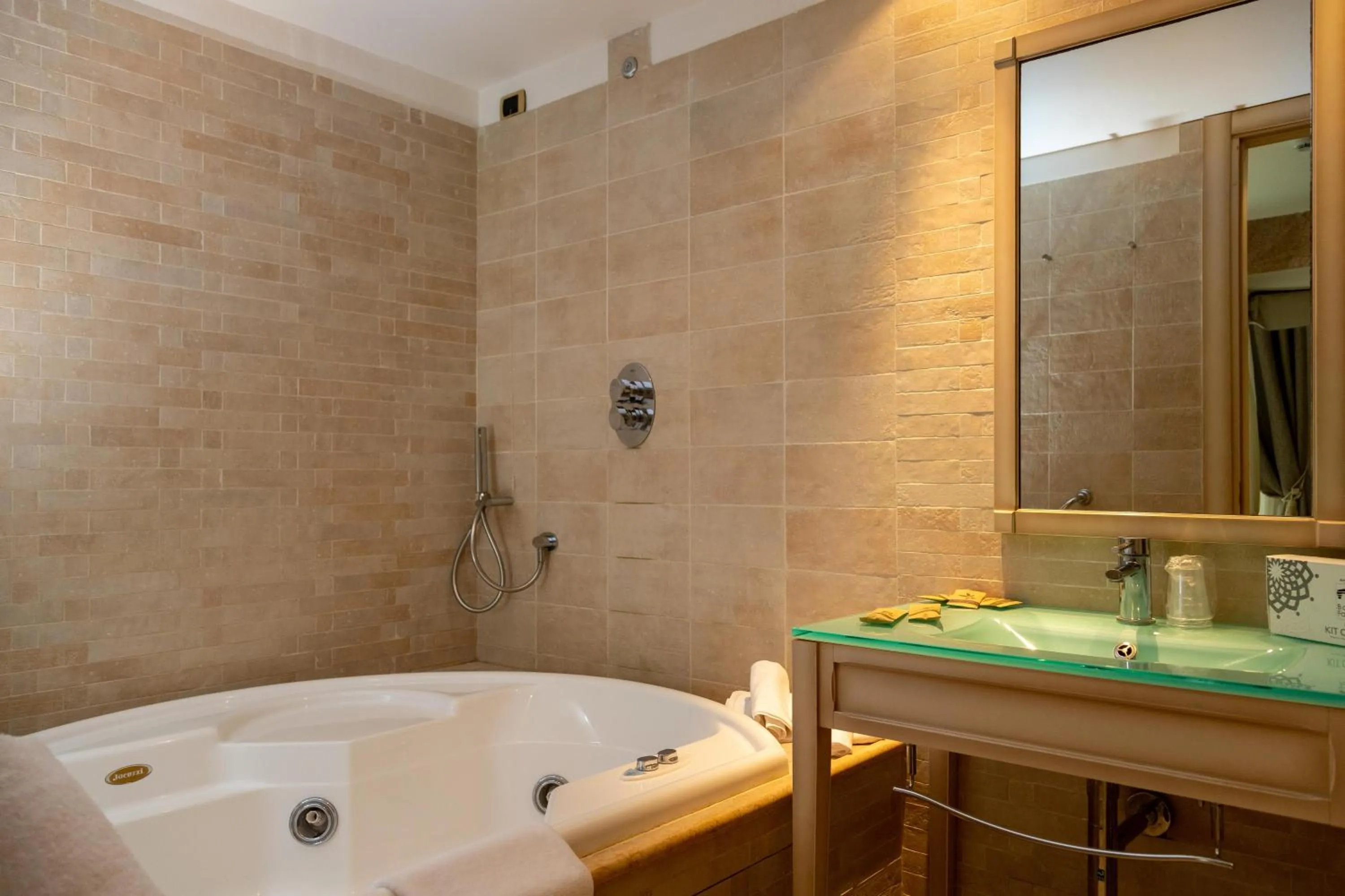 AH Premium Baia dei Faraglioni