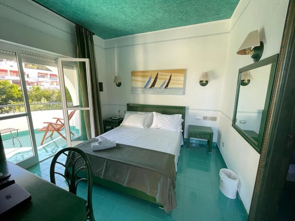 Photo of the whole room, Bed in AH Premium Baia dei Faraglioni