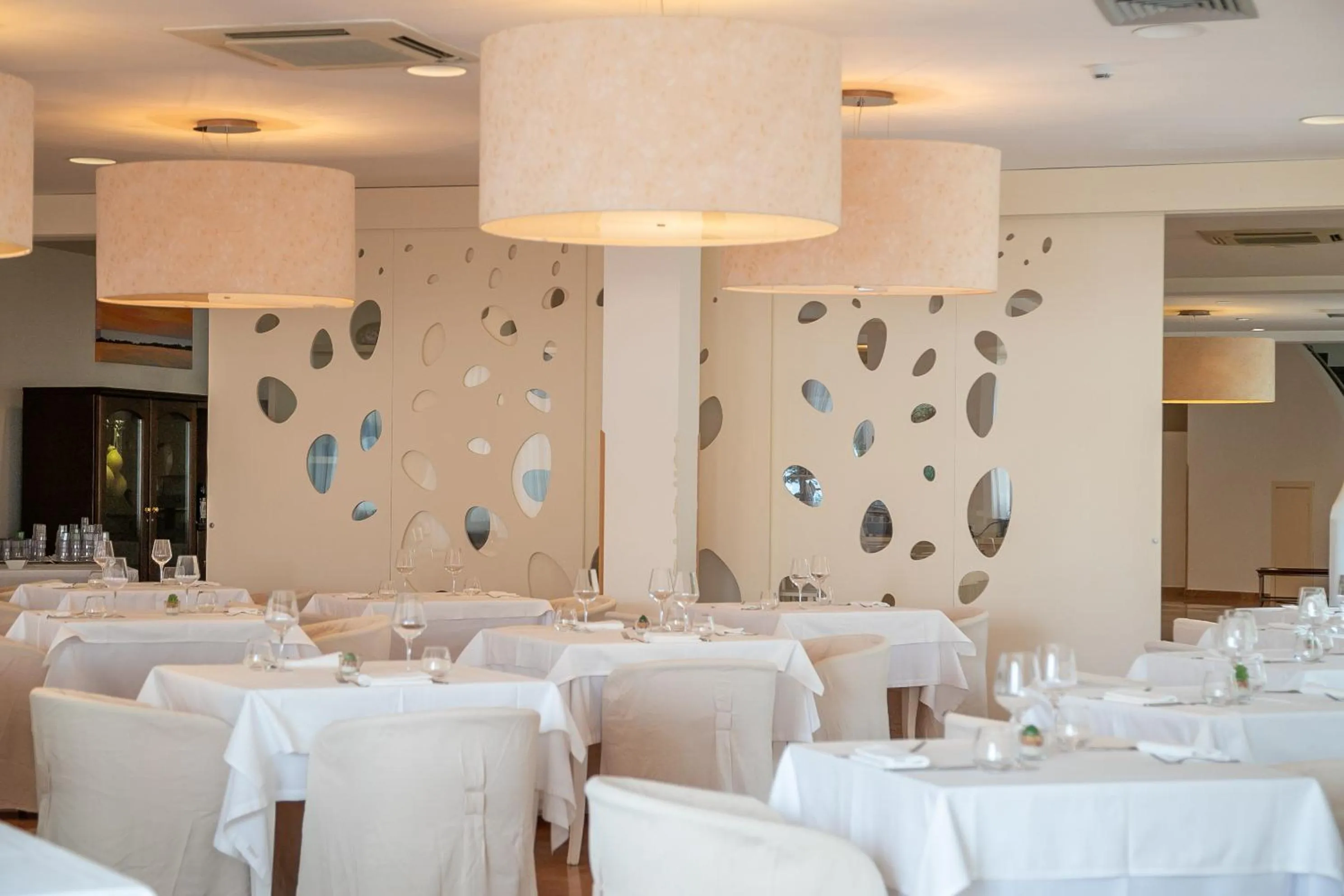 Restaurant/places to eat in AH Premium Baia dei Faraglioni