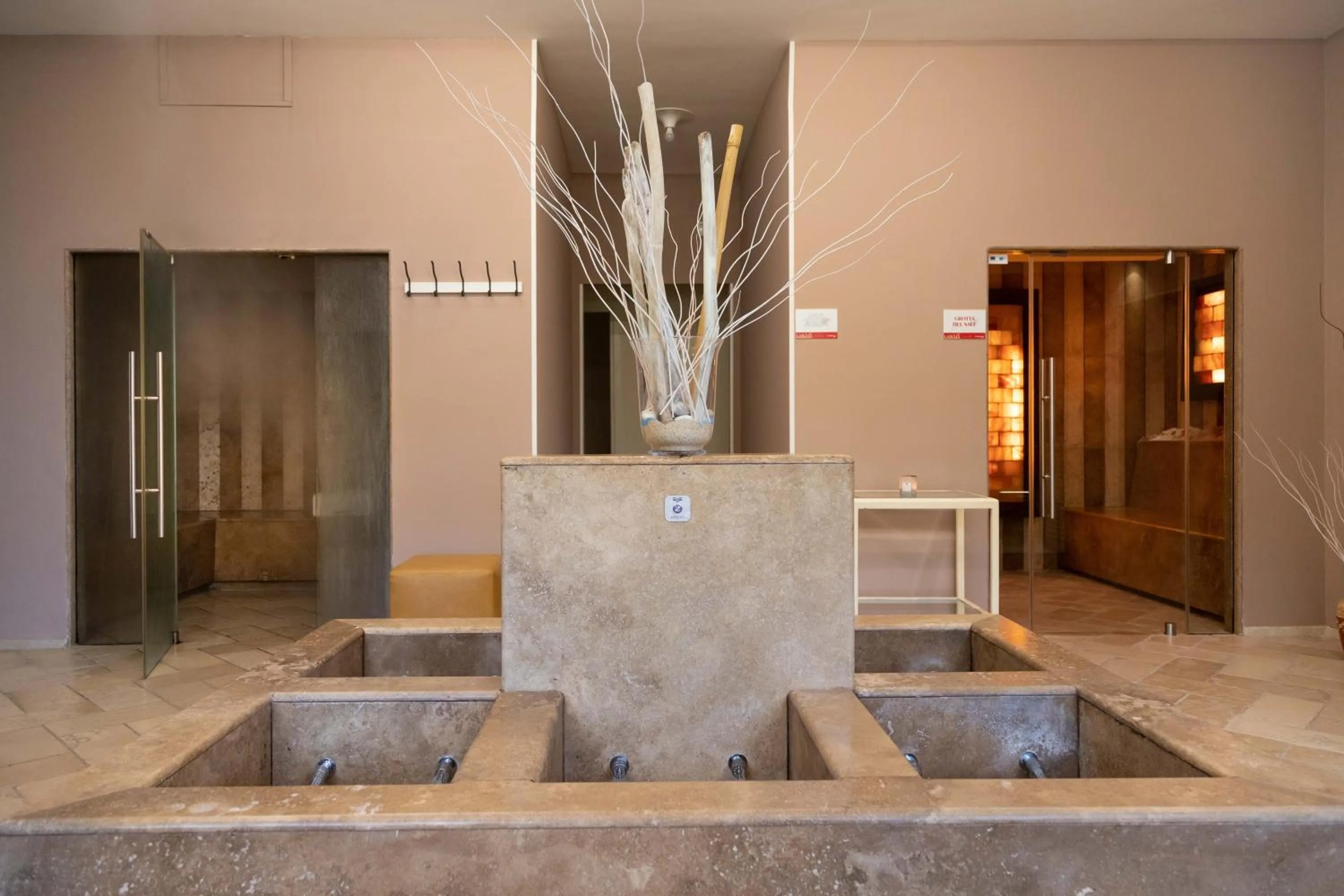 Sauna in AH Premium Baia dei Faraglioni