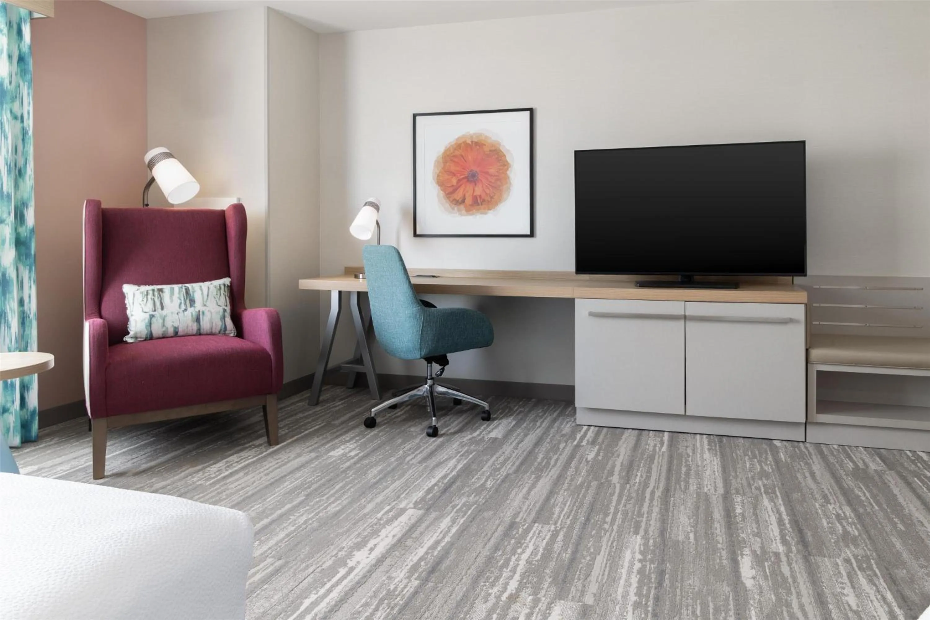 Bedroom in Hilton Garden Inn Walnut Creek