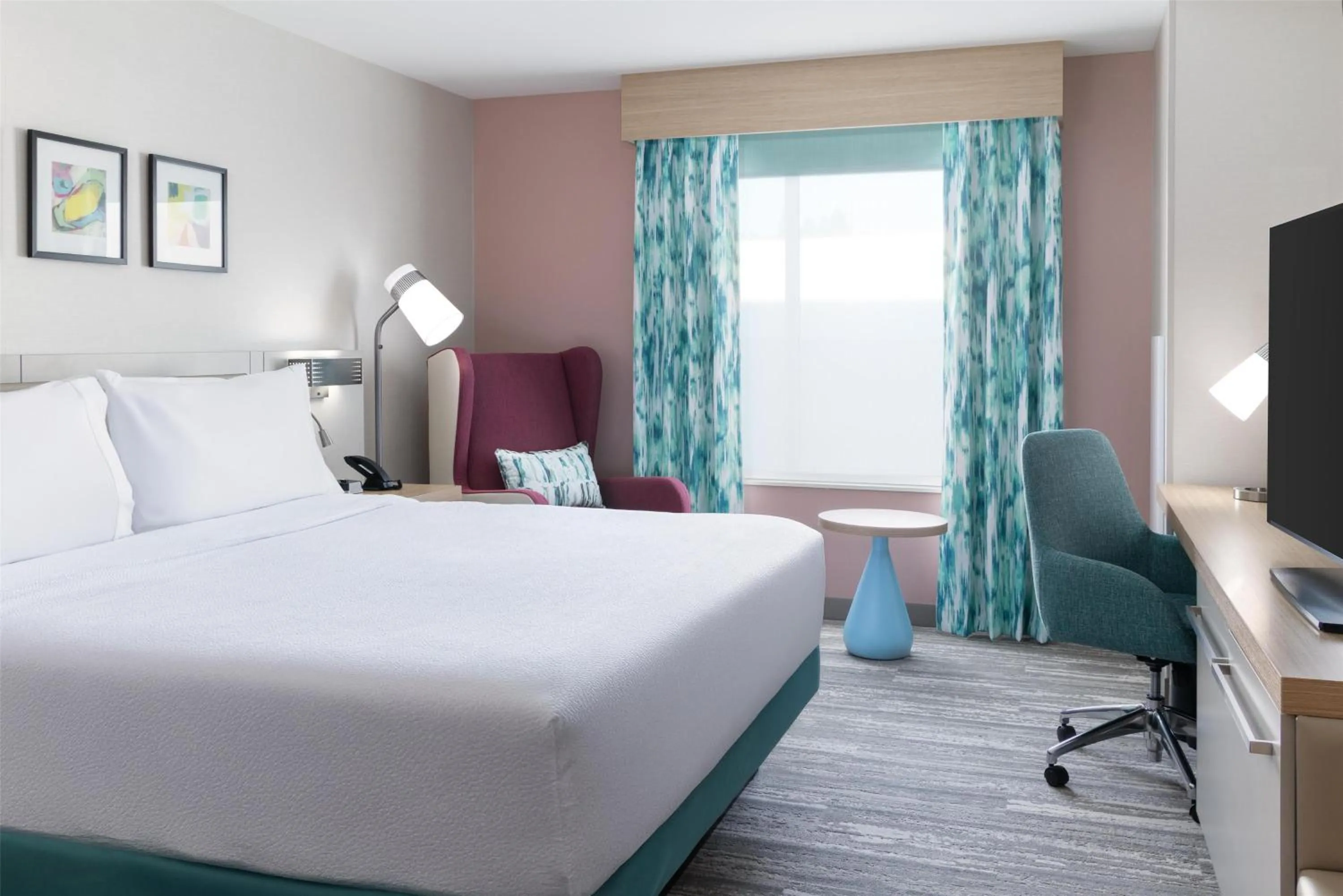 Bed in Hilton Garden Inn Walnut Creek