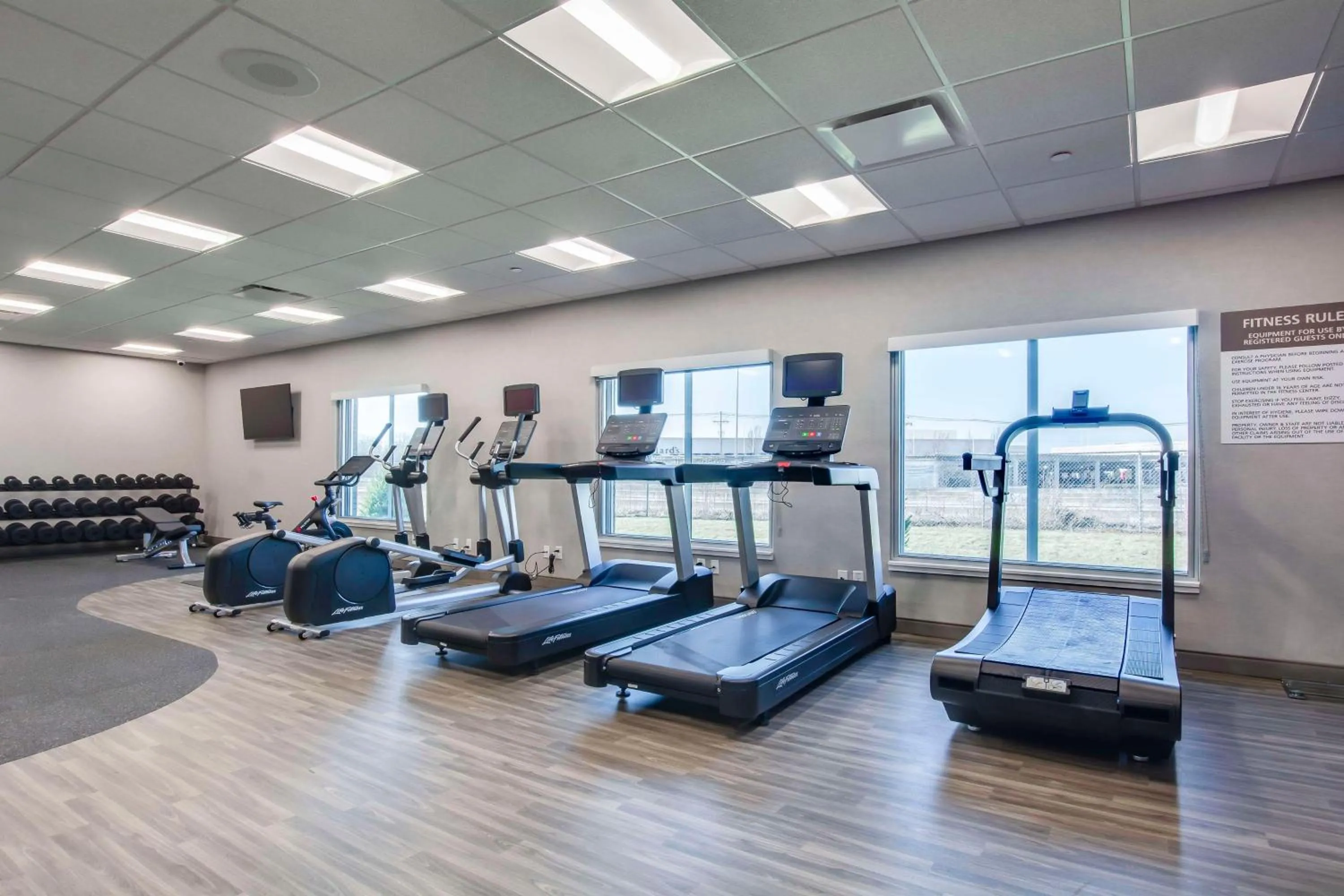 Fitness centre/facilities in Hampton Inn & Suites By Hilton Louisville East Oxmoor