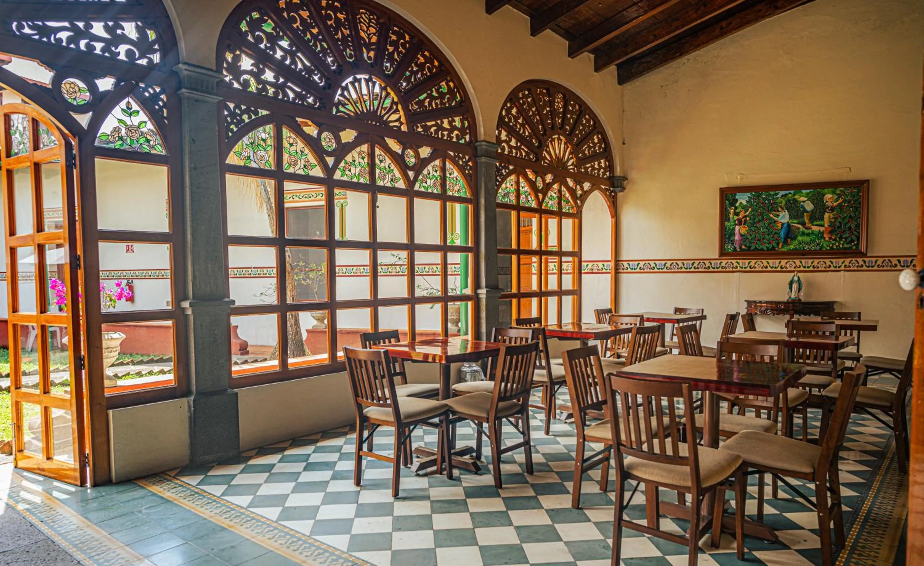 Property building in Hotel Montecillo