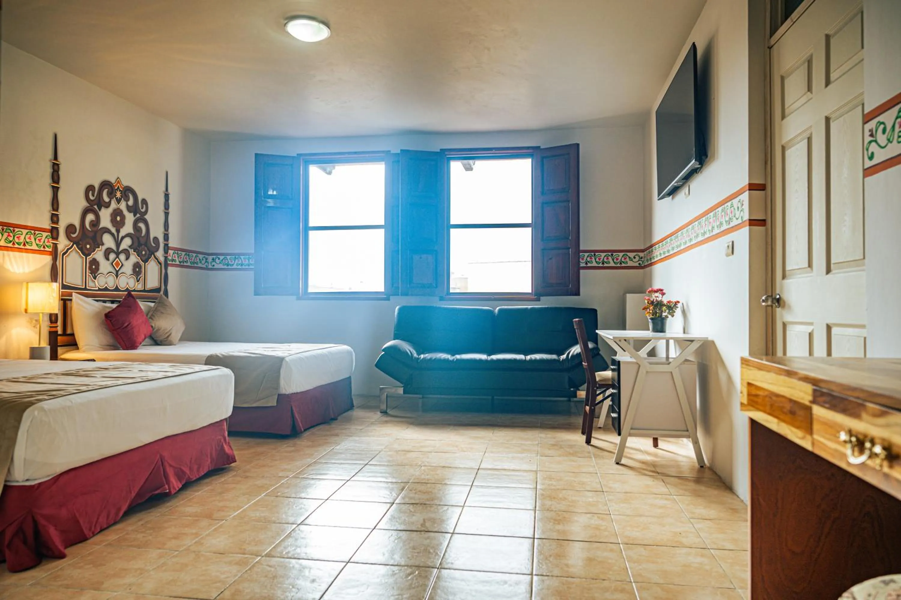 TV and multimedia, Bed in Hotel Montecillo