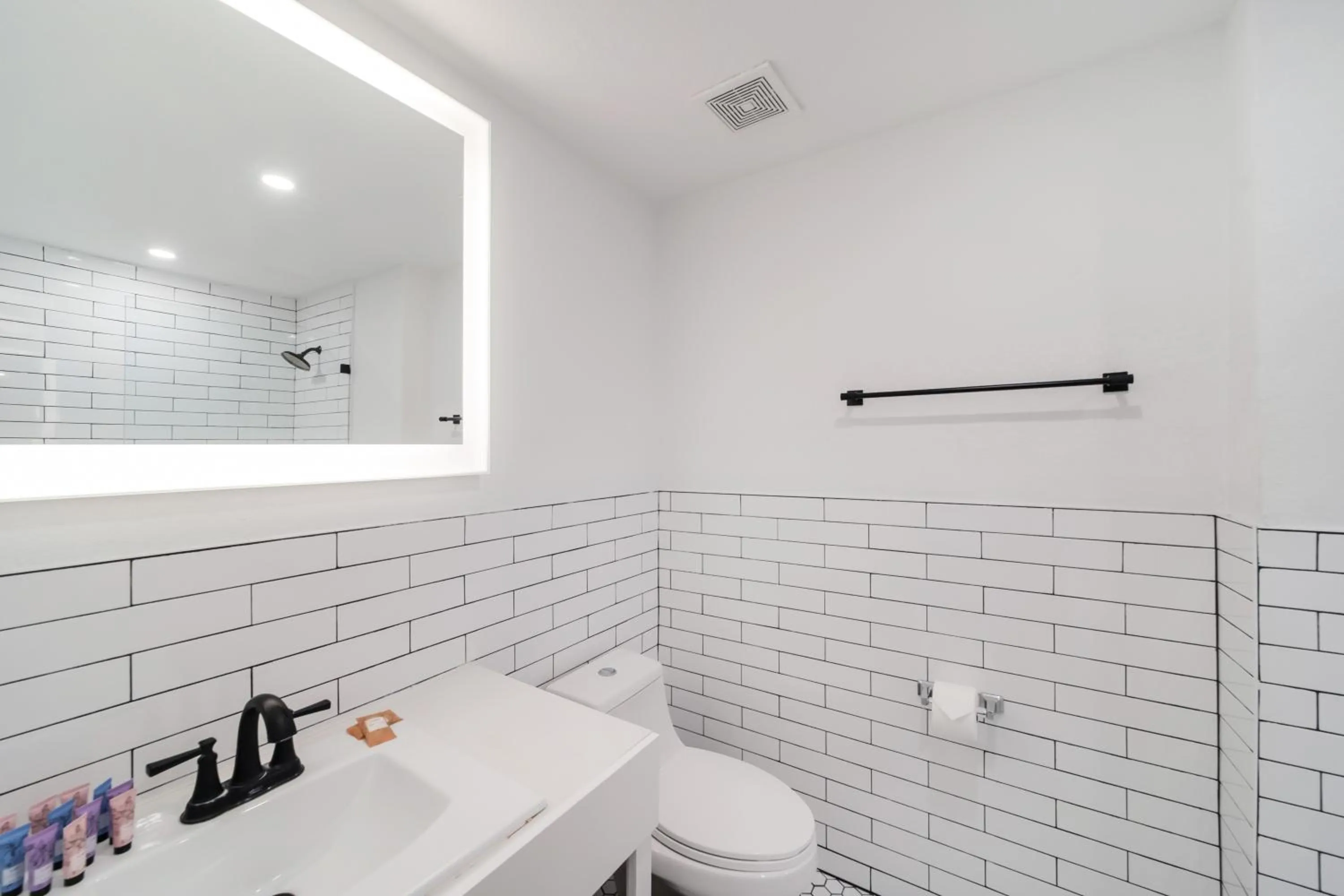 Shower in Ocean Spray Hotel