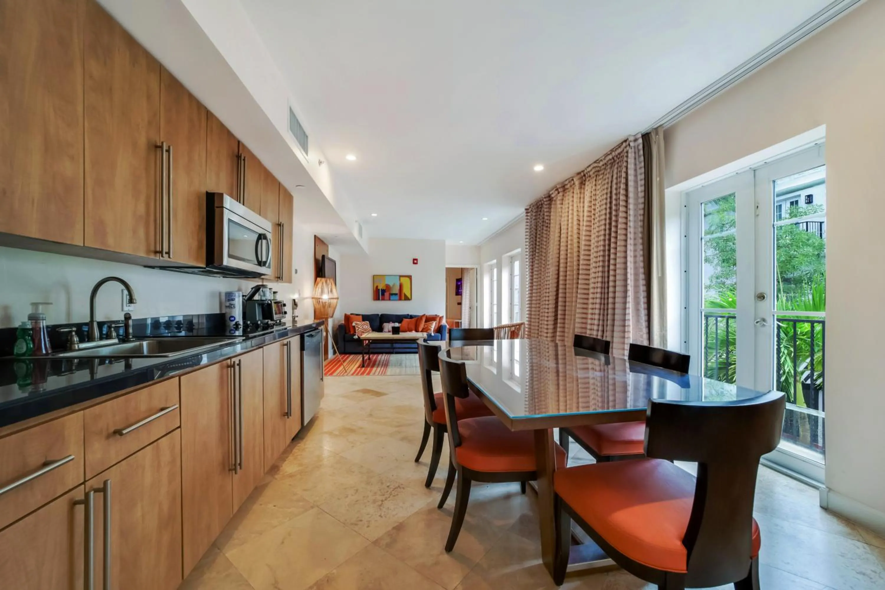 TV and multimedia in Casa Victoria Orchid Hotel