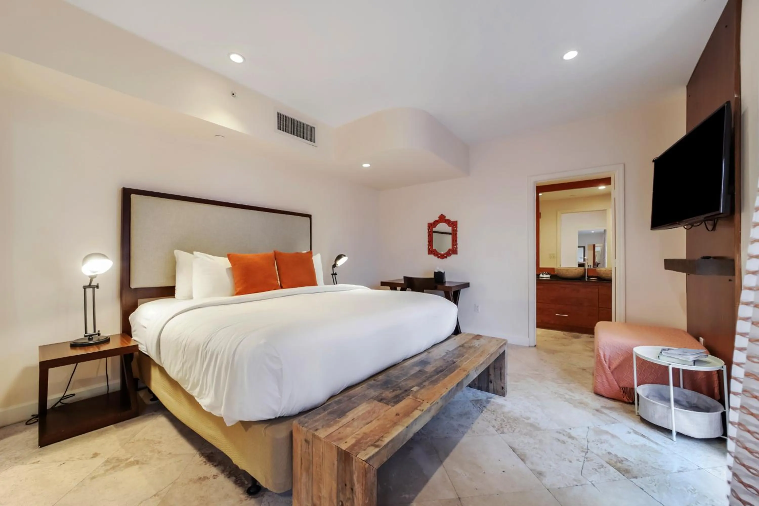 Bed in Casa Victoria Orchid Hotel