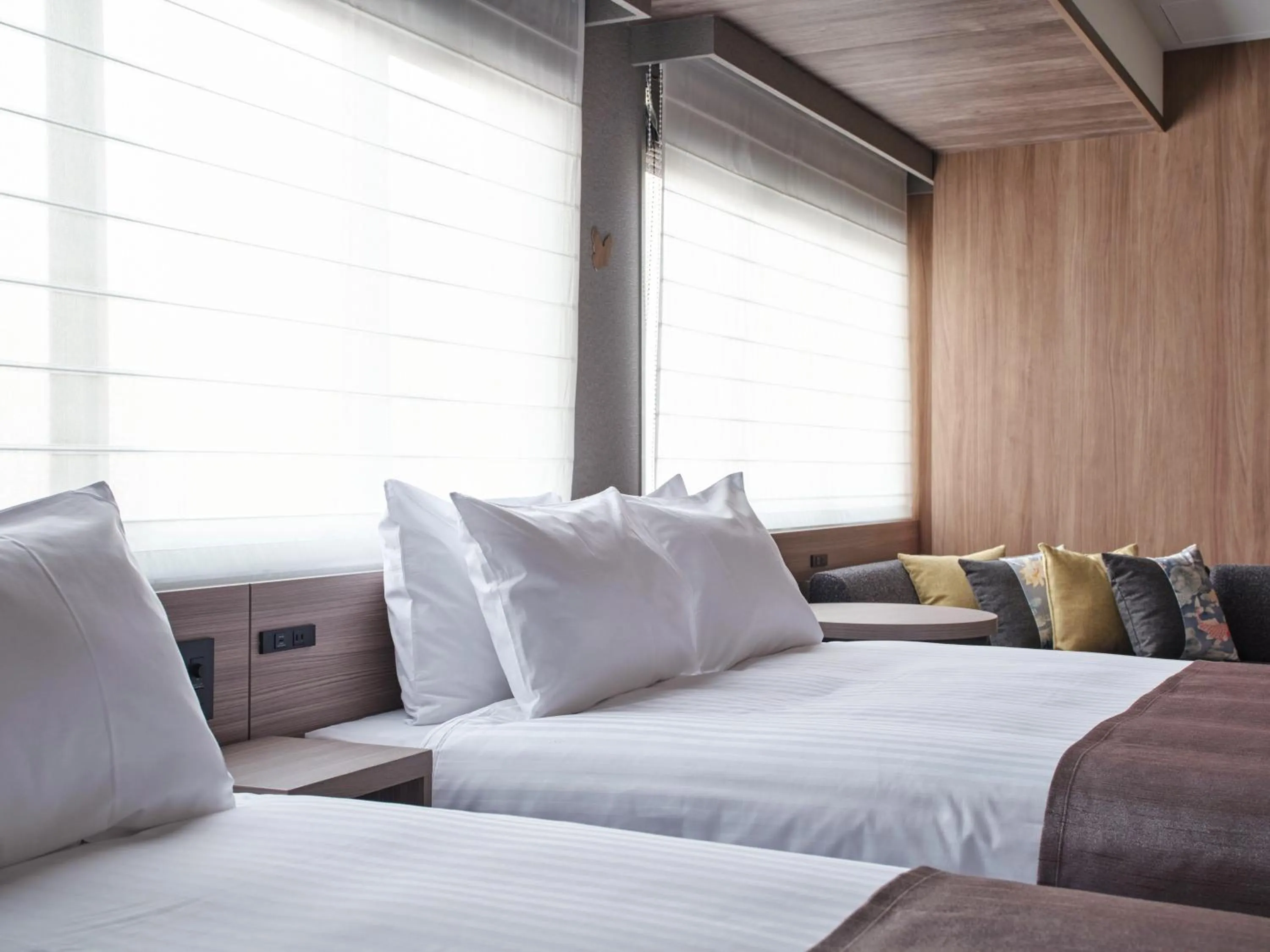 Bed in MONday Apart Premium Kyoto Sta Kamogawa