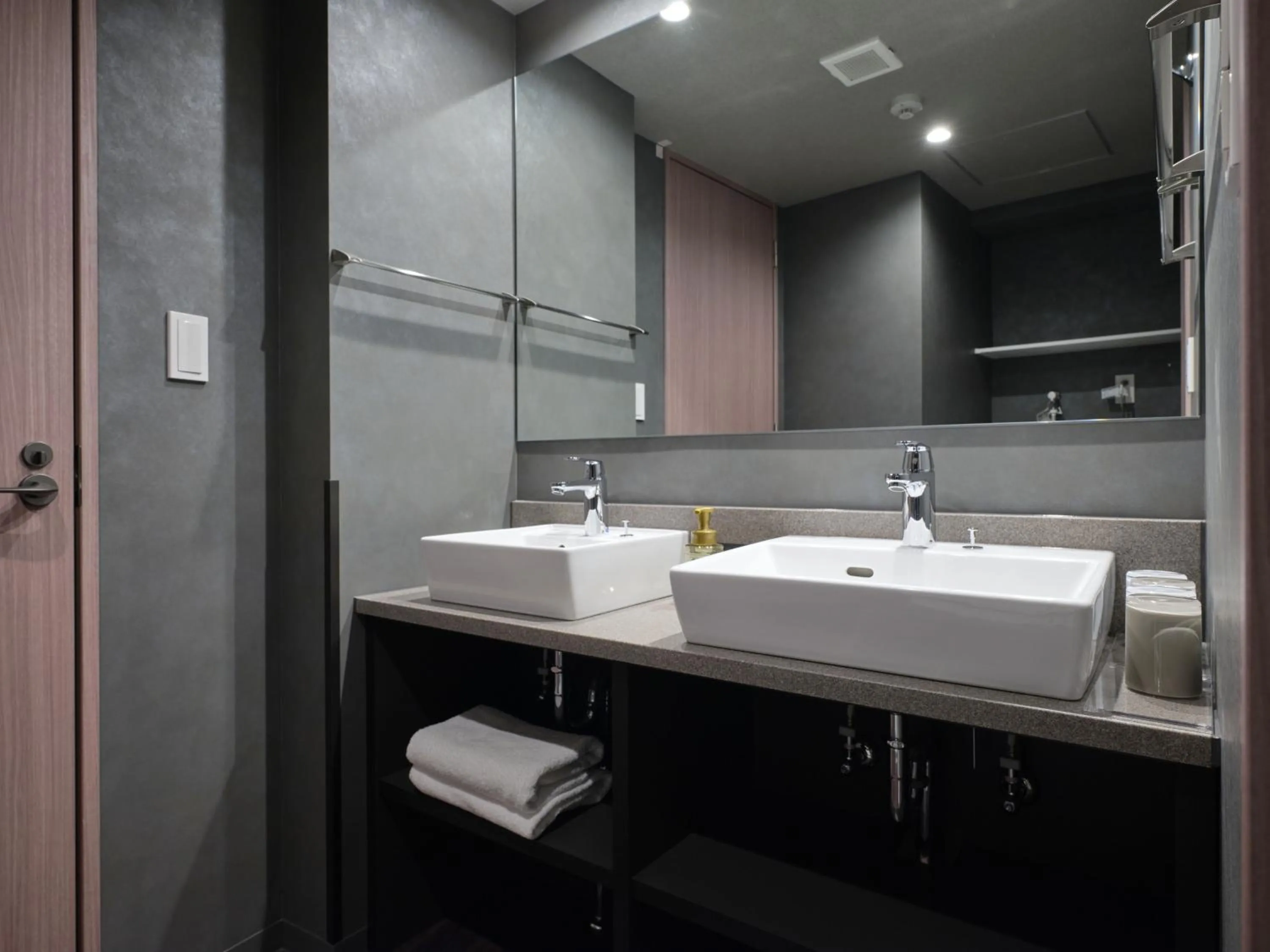 Photo of the whole room in MONday Apart Premium OSAKA NAMBA WEST