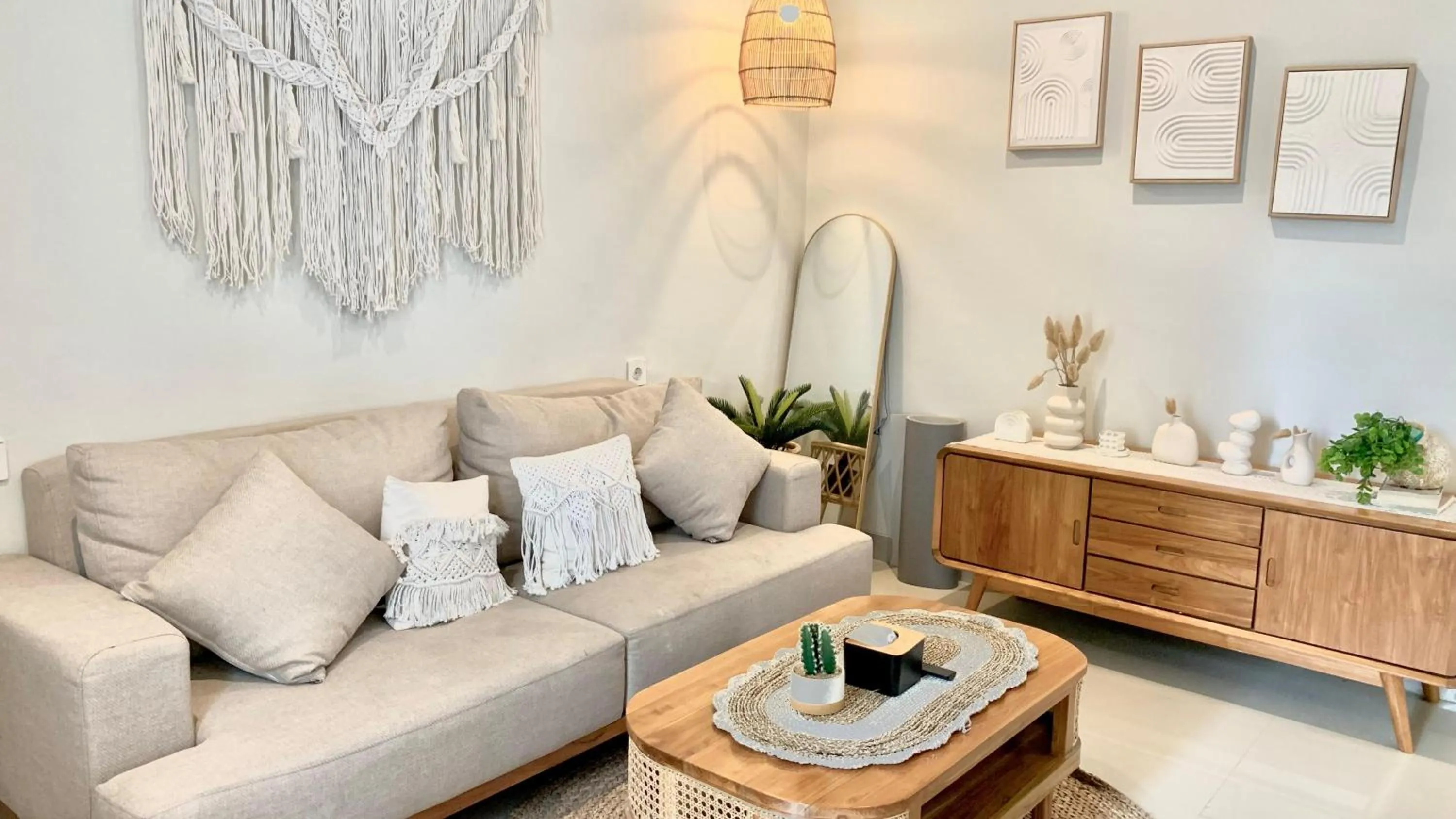 Communal lounge/ TV room in Baliem CoLiving