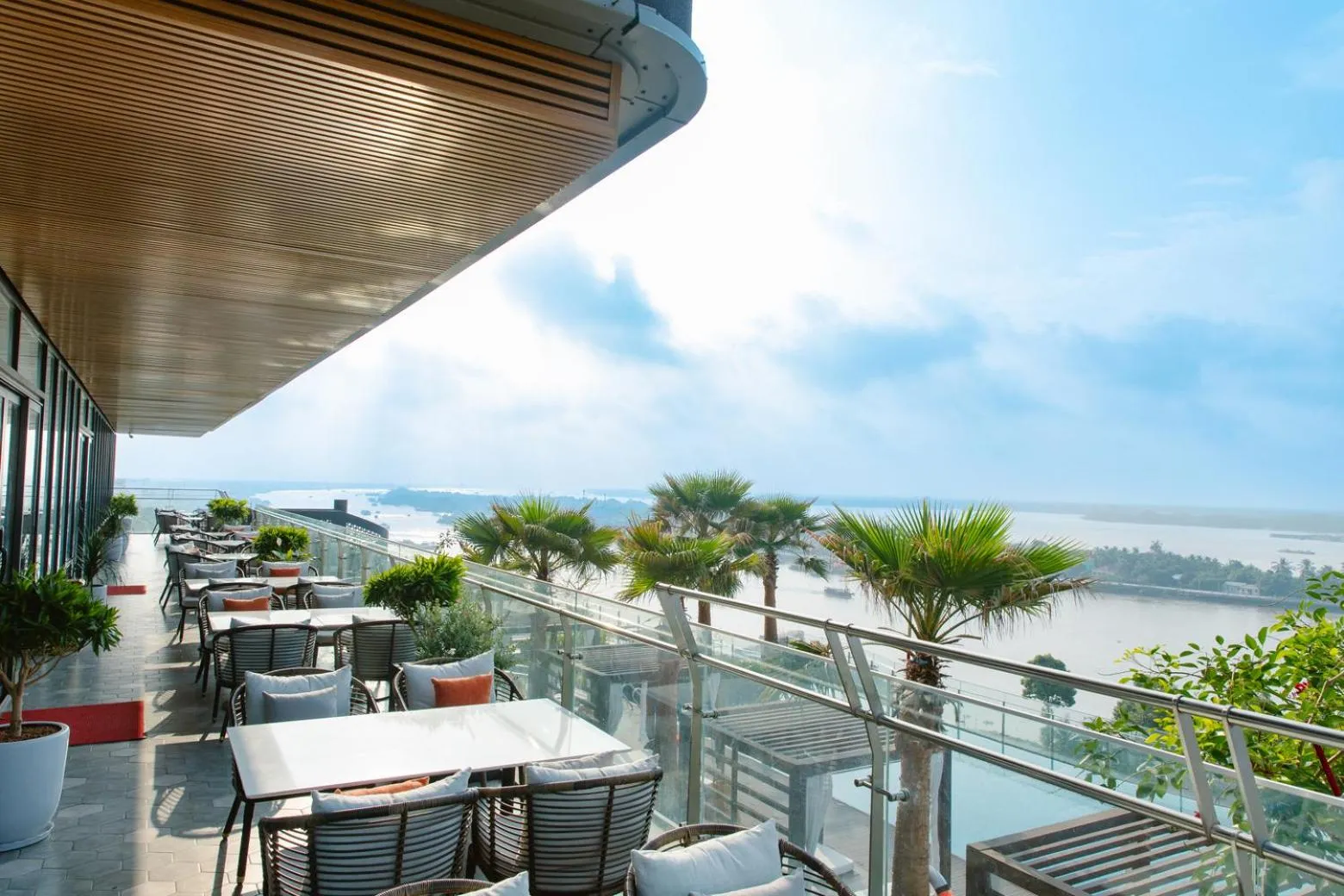 Patio in CENTRAL PLAZA HOTEL - Mỹ Tho