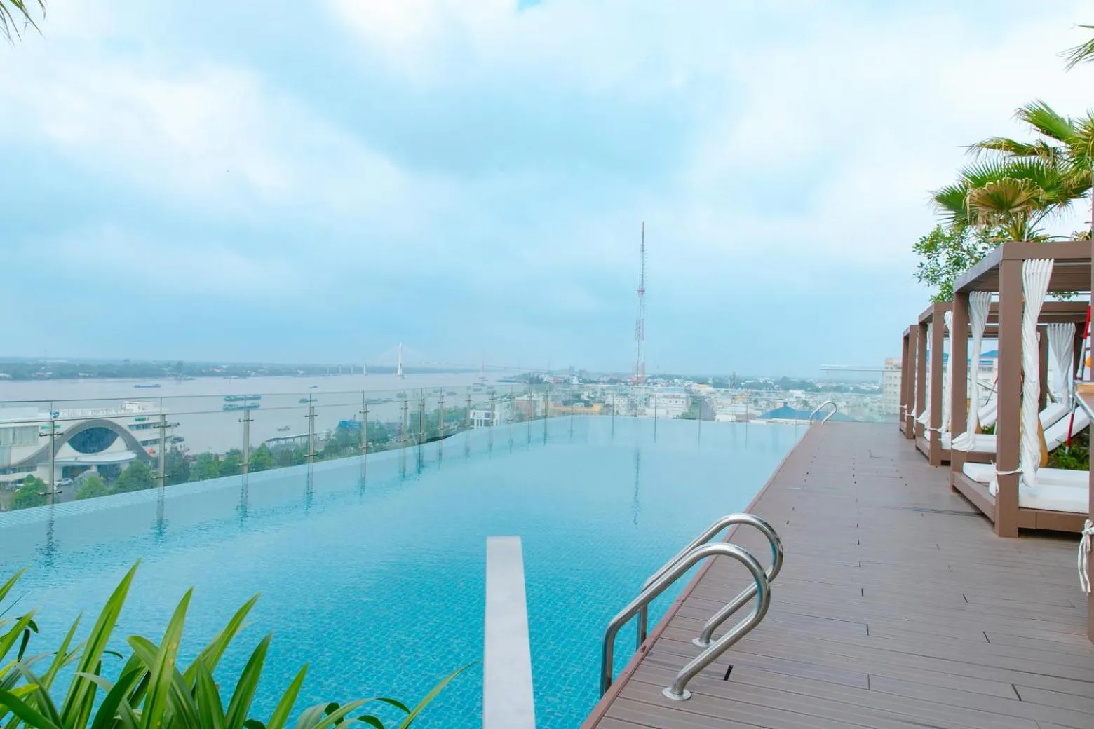 Day in CENTRAL PLAZA HOTEL - Mỹ Tho