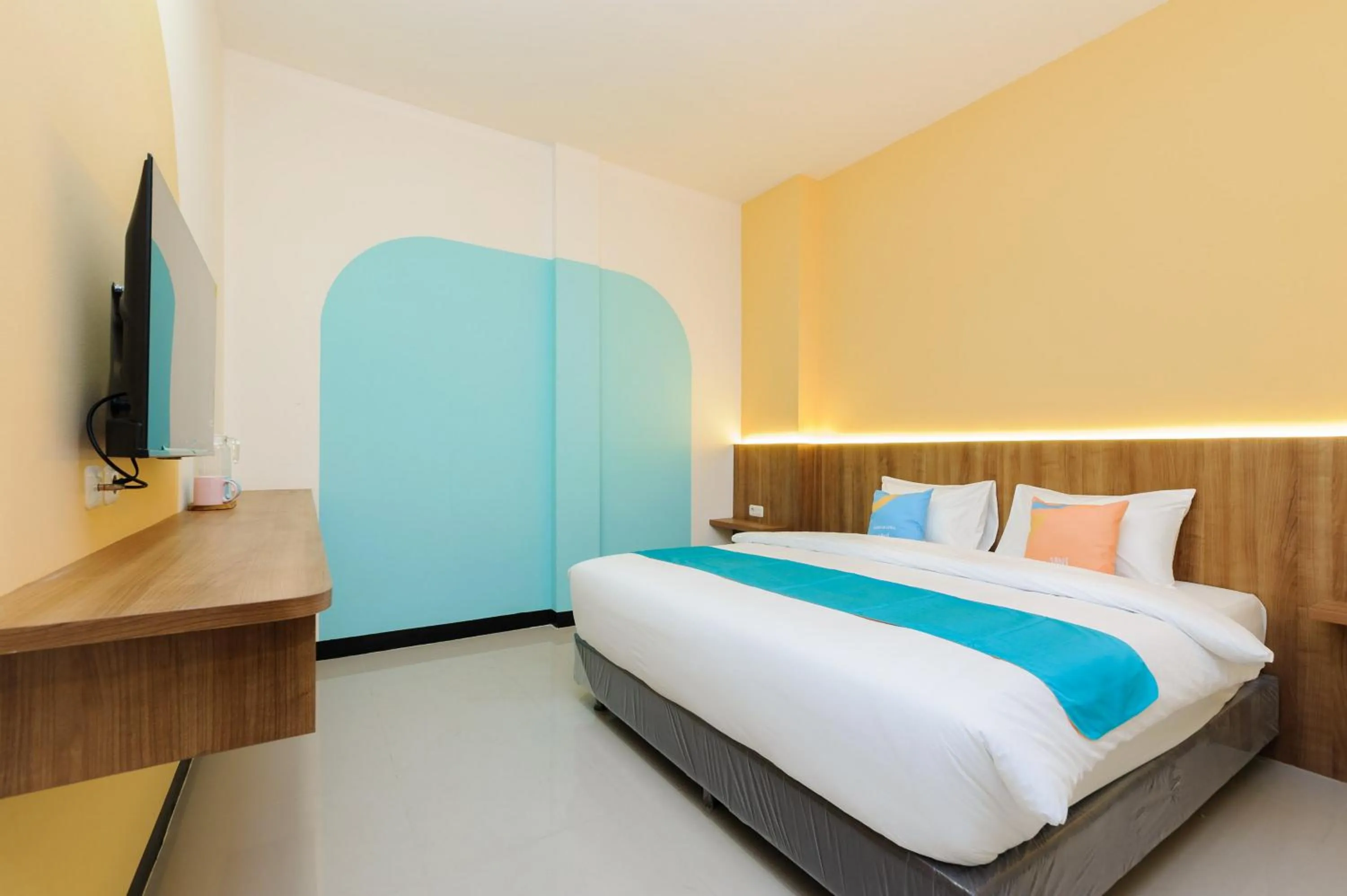 Bedroom, Bed in Sans Max Living Tangerang