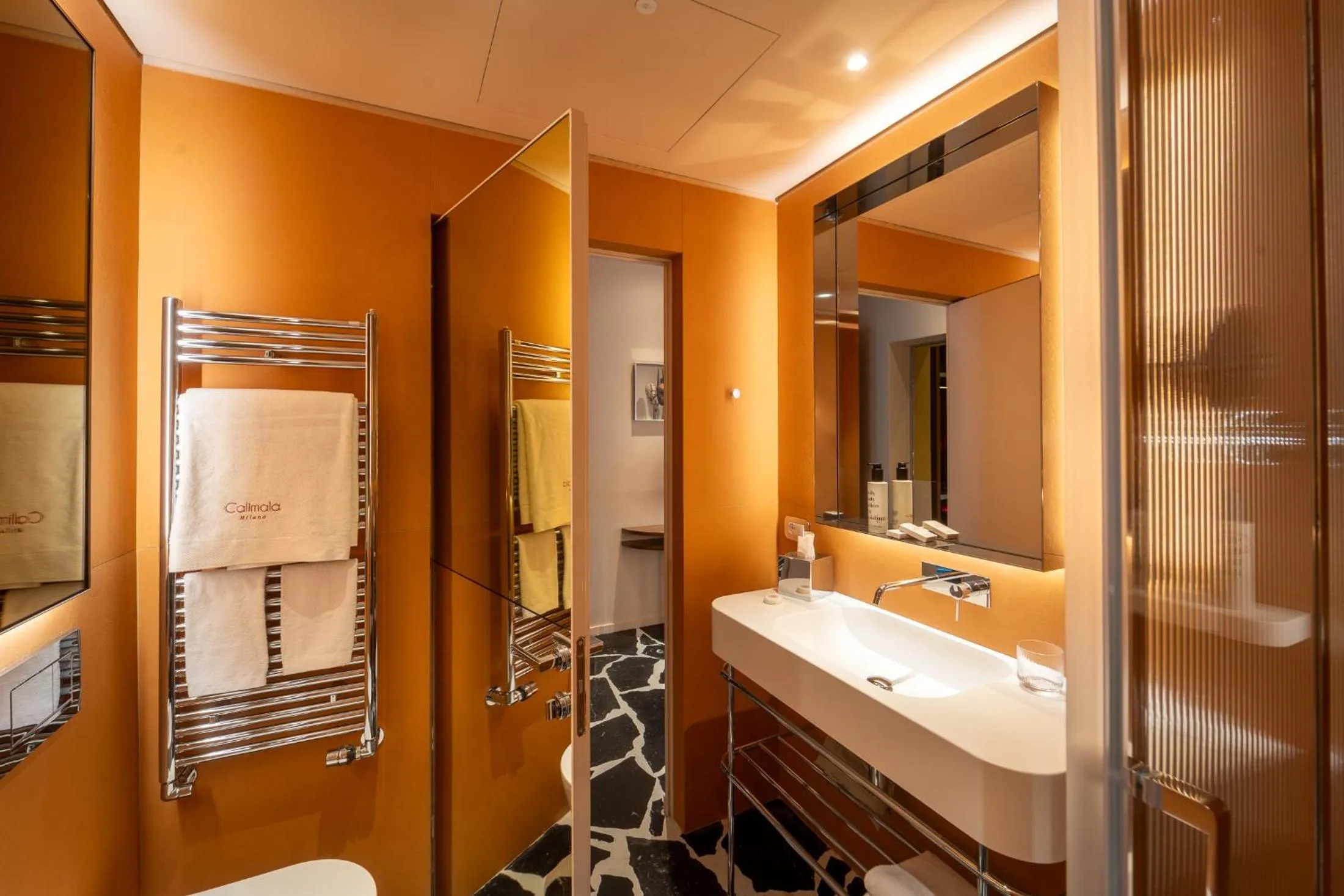 Bathroom in Hotel Calimala Milano
