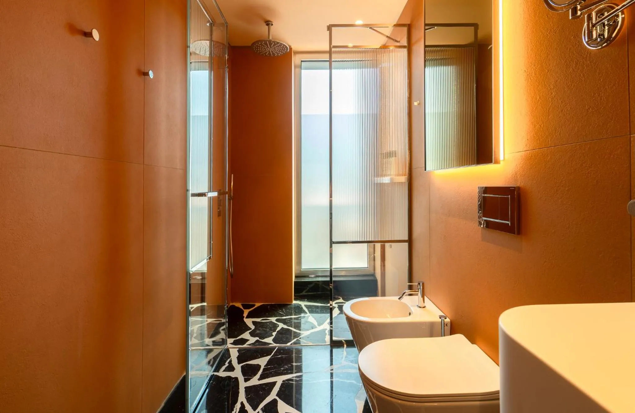 Shower in Hotel Calimala Milano