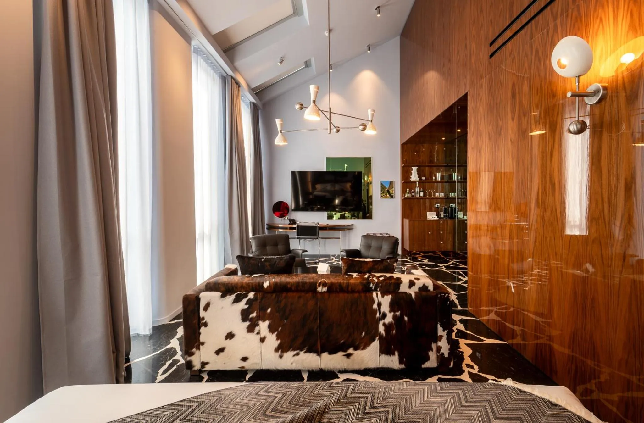 Photo of the whole room, Bed in Hotel Calimala Milano