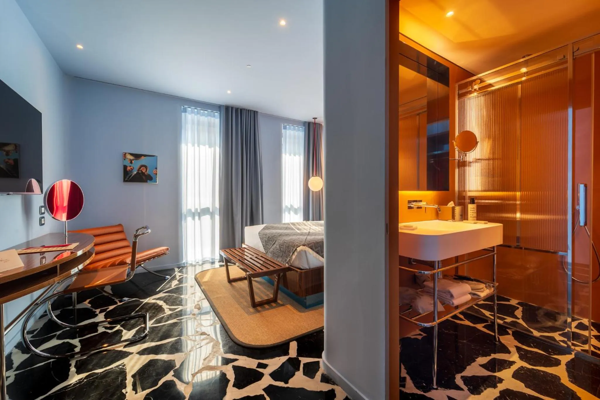 Photo of the whole room, Bed in Hotel Calimala Milano