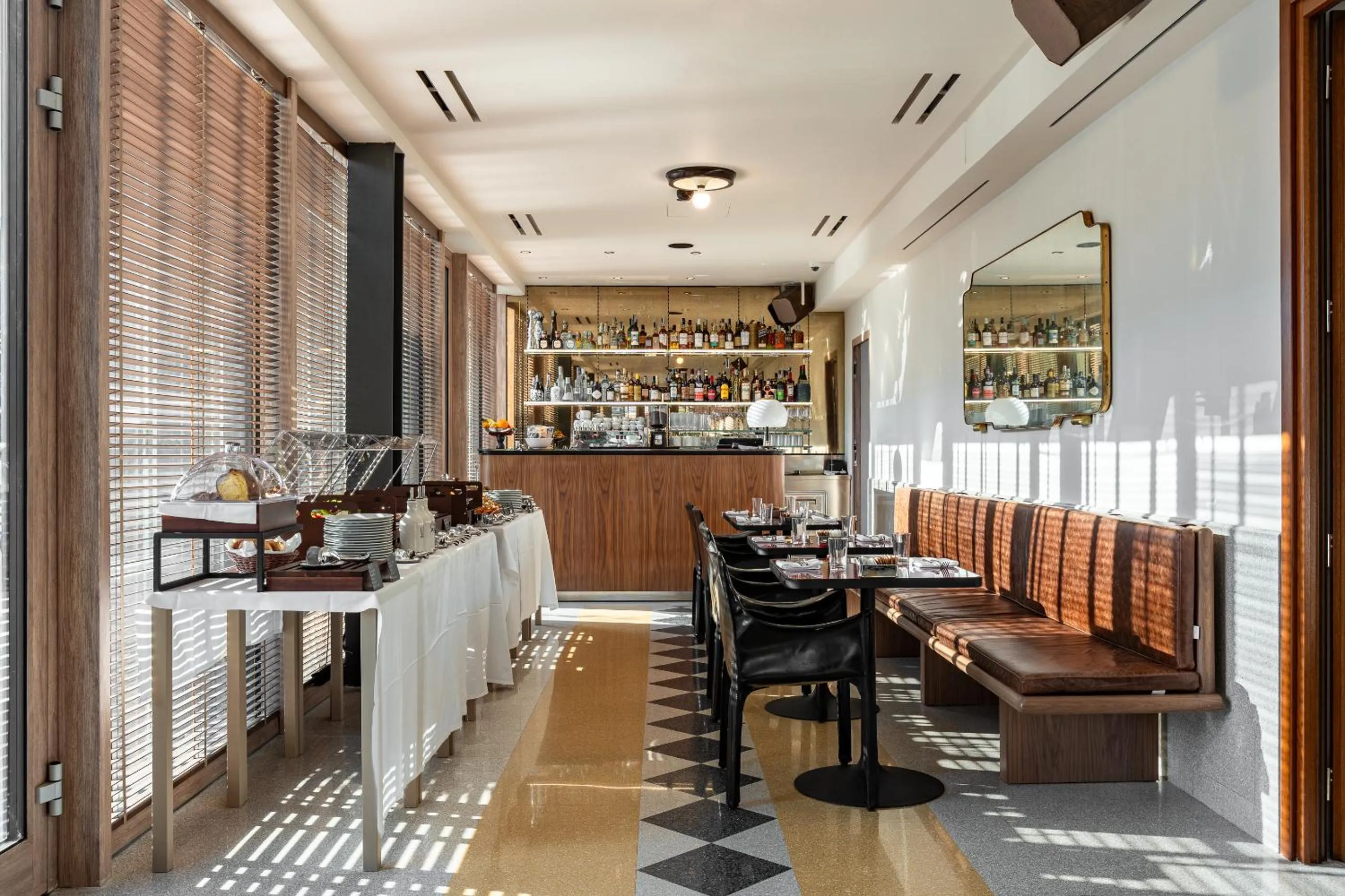 Restaurant/places to eat in Hotel Calimala Milano