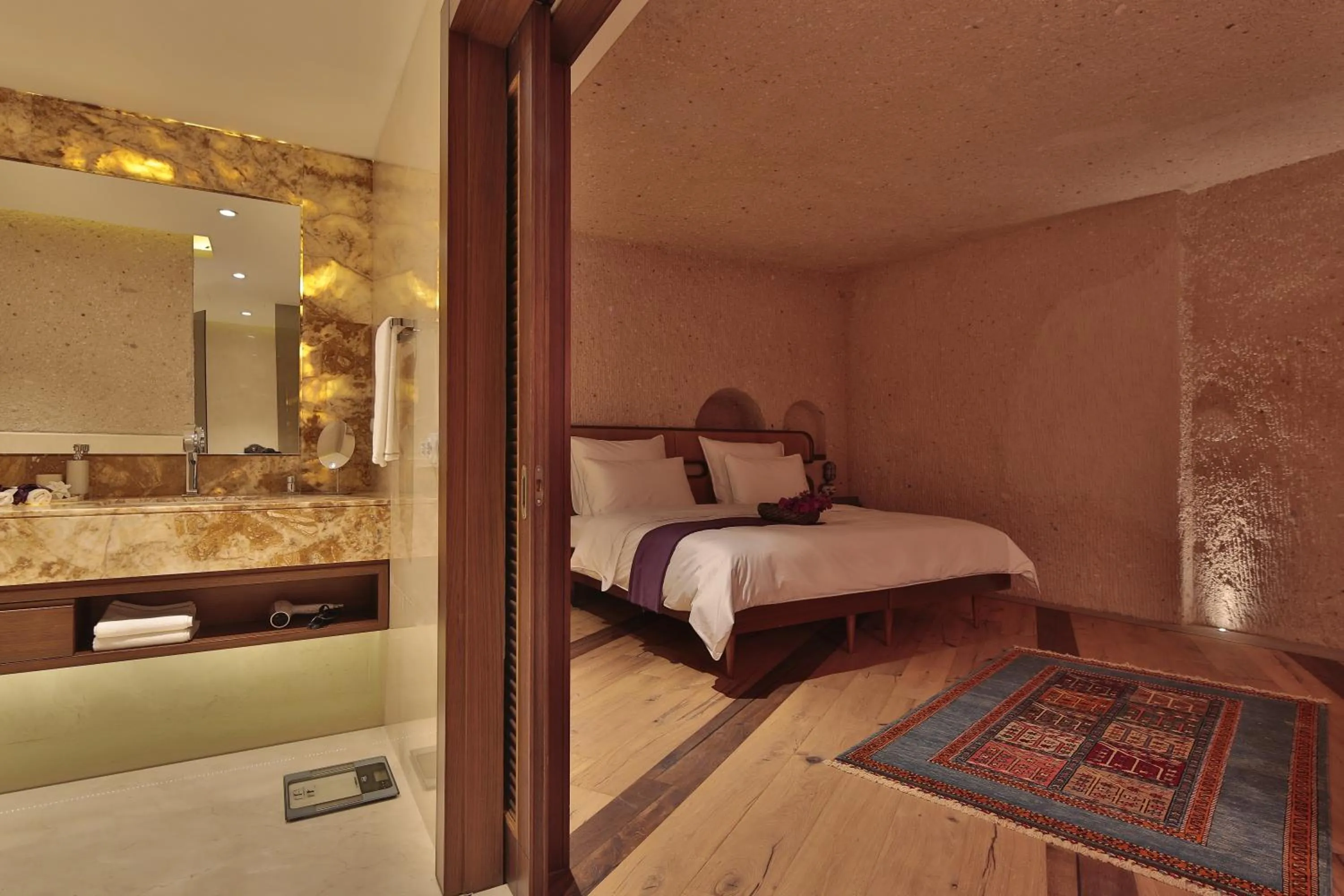 Bathroom, Bed in Ariana Sustainable Luxury Lodge - Special Category - Cappadocia